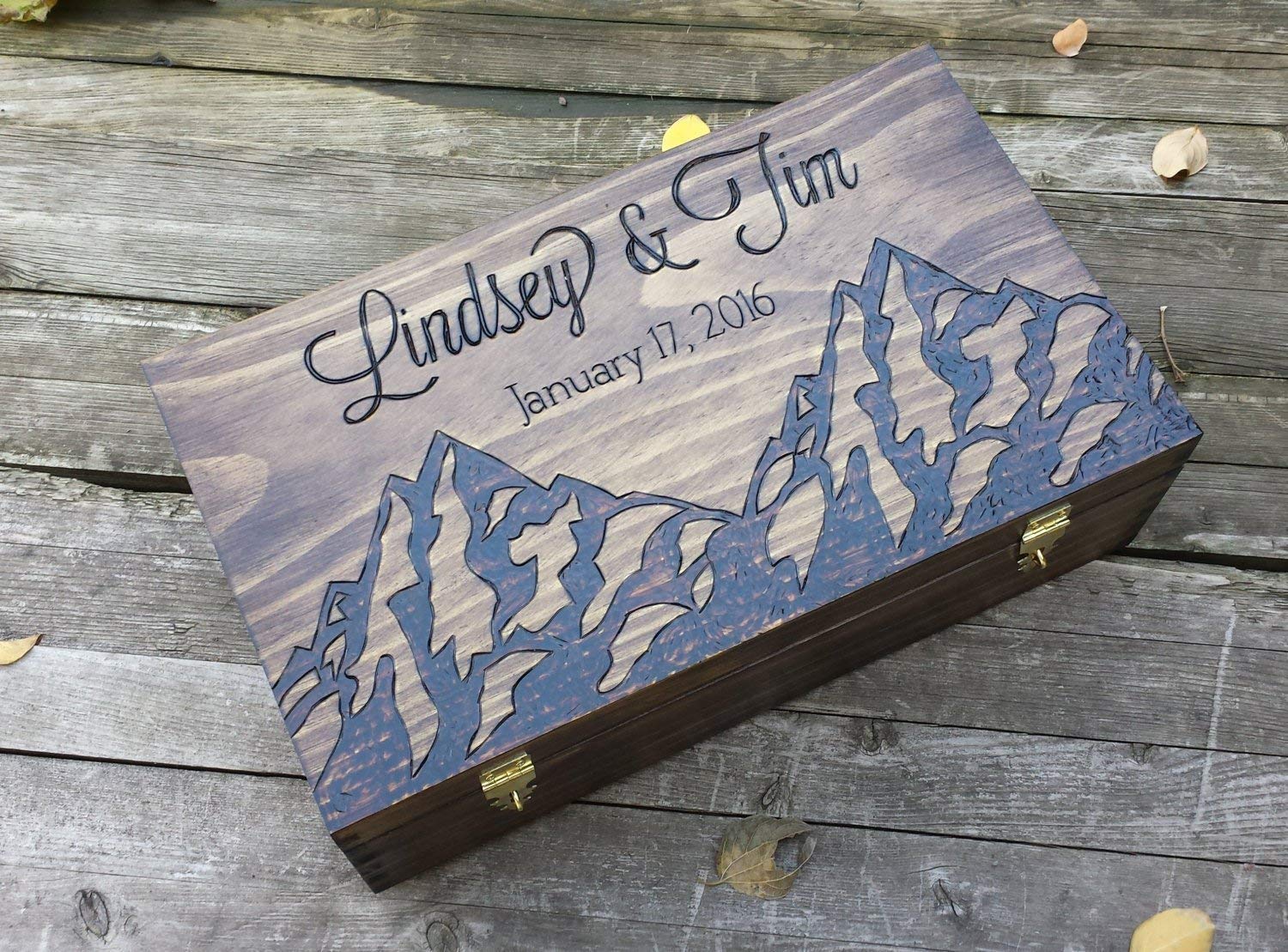 Personalized Mountain Themed Double Wedding Wine Box - Custom Engraved for Two Bottles, Love Letter Ceremony & Time Capsule - Perfect for Rustic Weddings, Anniversaries & Romantic Gift Giving