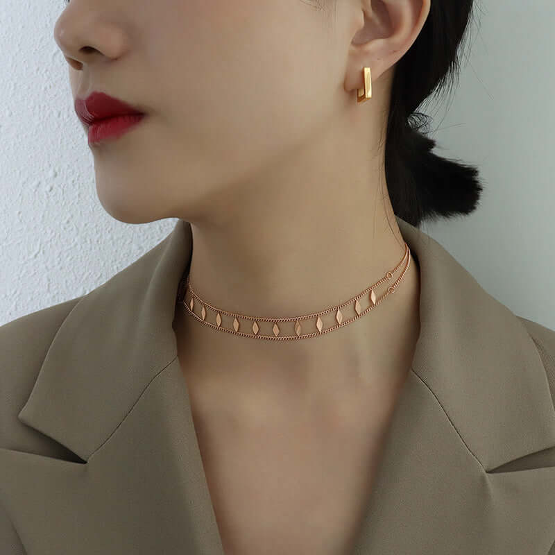 18K Gold Sequin Layering Choker Necklace for Women - Elegant Clavicle Chain with Sparkling Crystals | Perfect for Parties, Weddings, and Date Nights (P555)