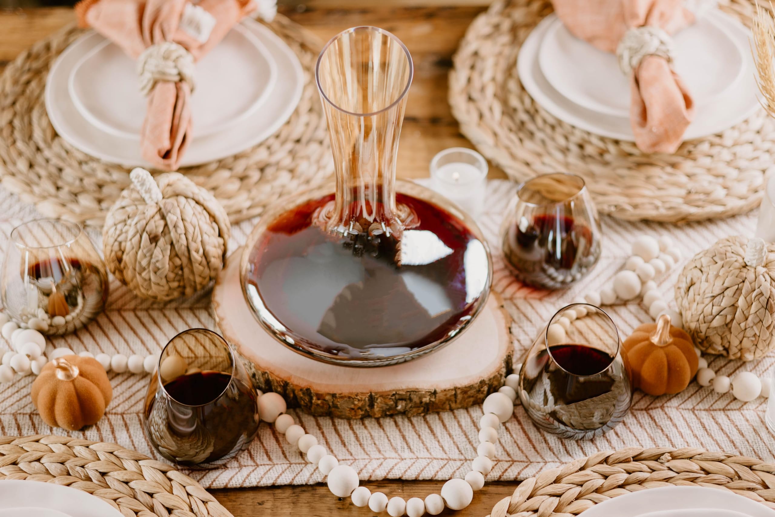 Luxury Gold Wine Glasses Set - 5 Piece (4 Stemless Glasses + 1 Decanter) with Angled Rim for Perfect Aeration | Elegant Modern Barware for Parties, Weddings & Home Decor | Premium Cocktail & Wine Tasting Accessories