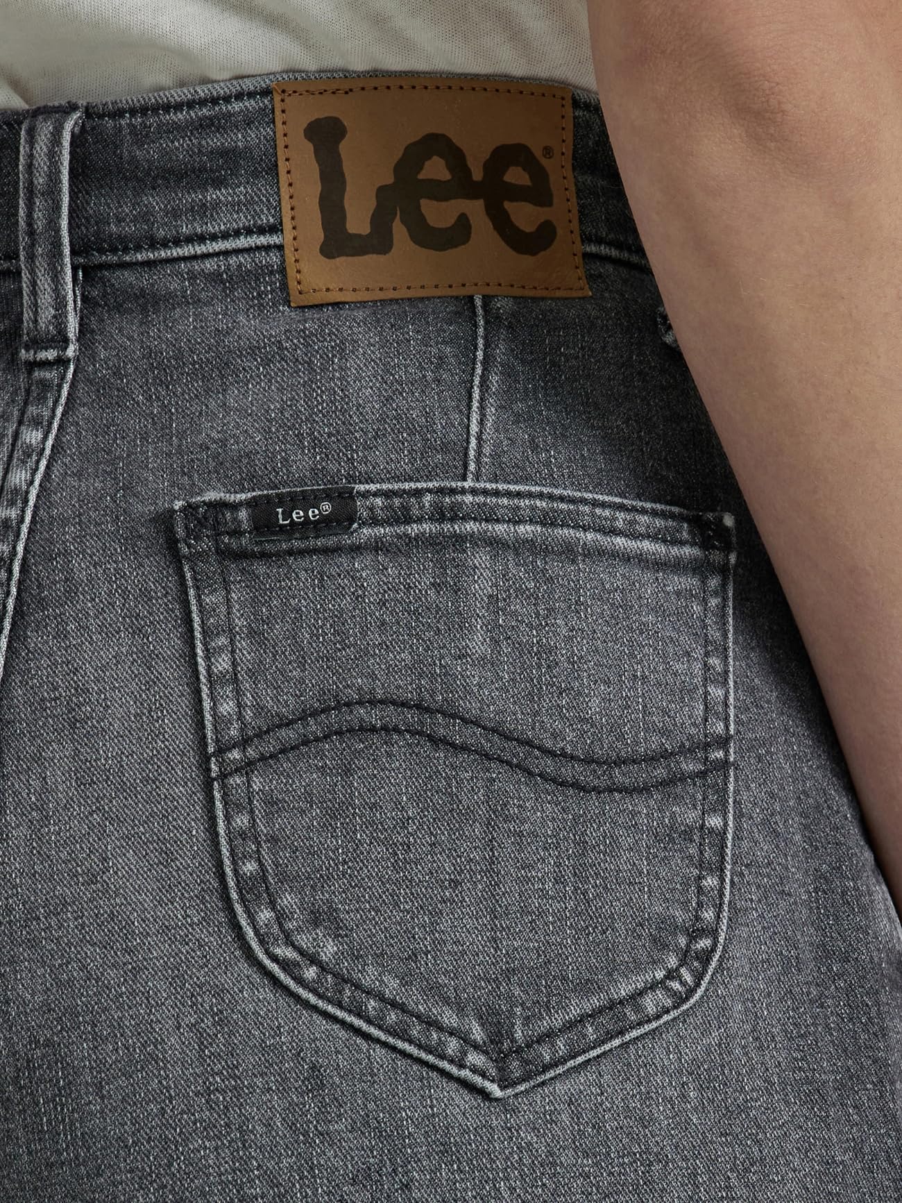 Lee Women's Legendary High Rise Straight Leg Trouser Jeans - Comfortable Stretch Denim Pants for Work, Office & Casual Wear