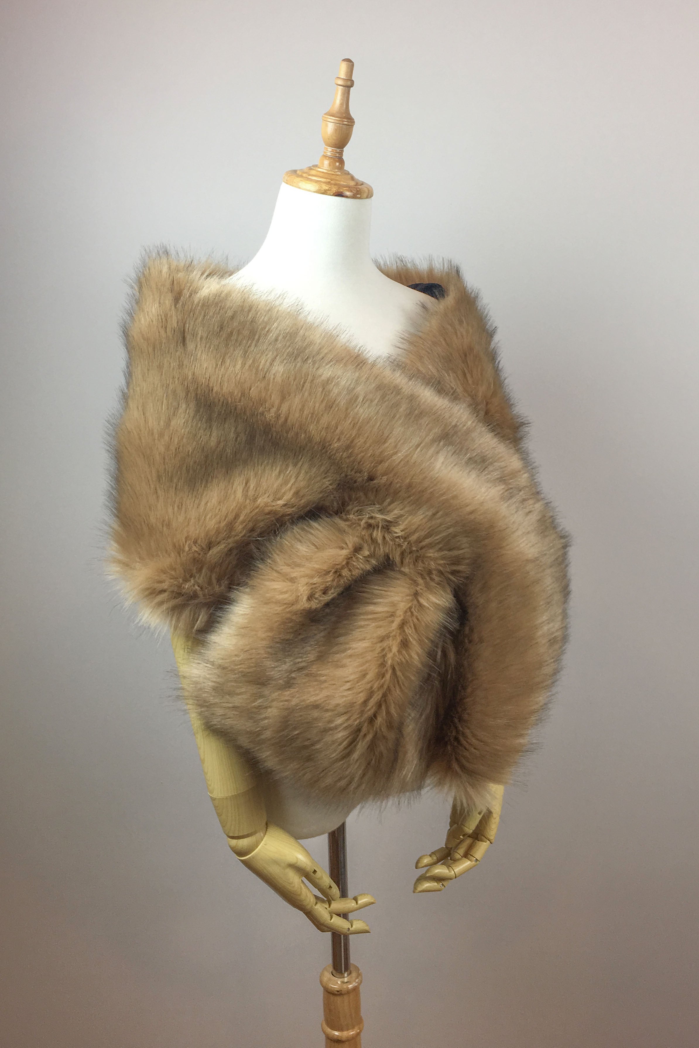 Luxury Honey Brown Fur Shawl Wrap - Soft & Warm Winter Accessory for Women - Perfect for Parties, Weddings & Cold Weather Outfits