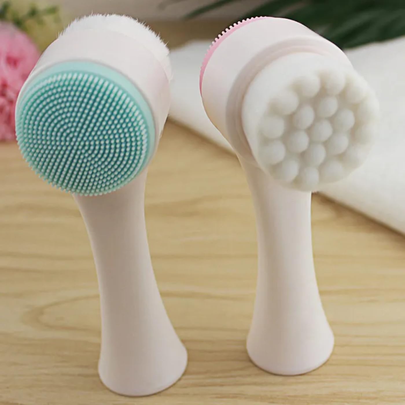 EASYMART Double Sided Silicone Face Wash Brush - Manual Facial Cleansing Brush for Deep Cleaning & Massage, Soft Skin Care Tool for Blackheads & Exfoliation (1 Pack) - Perfect for Daily Skincare Routine & Travel