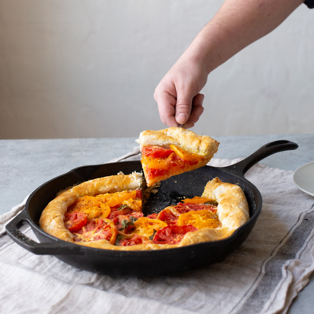 Cast Iron CHEF COLLECTION 30cm Skillet - Premium Pre-Seasoned Cookware for Frying, Searing & Baking - Perfect for Stovetop, Oven & Outdoor Cooking