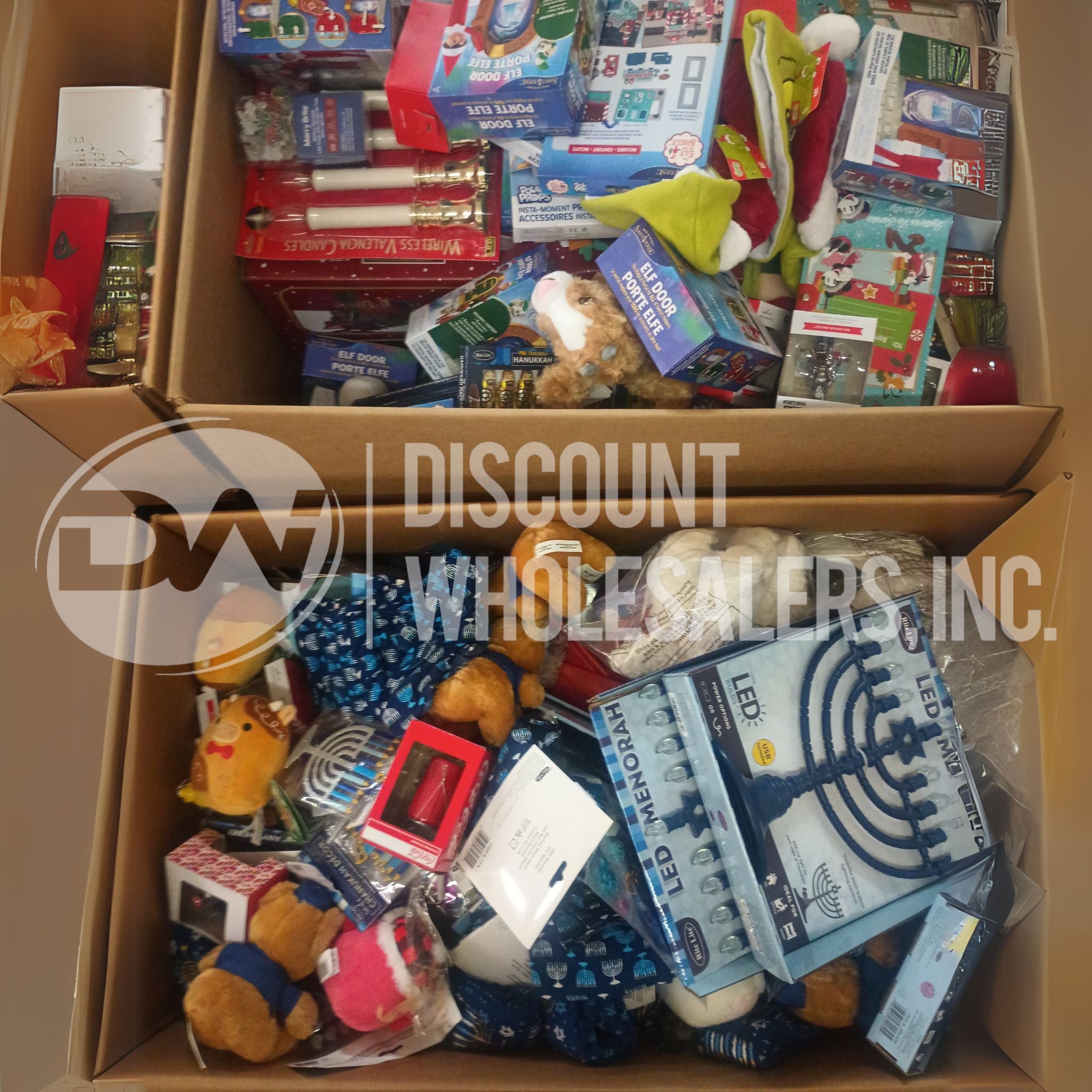 CVS Christmas Seasonal Bulk Candy (674 Pieces per Pallet) - Perfect for Holiday Parties, Gifts & Retail Displays