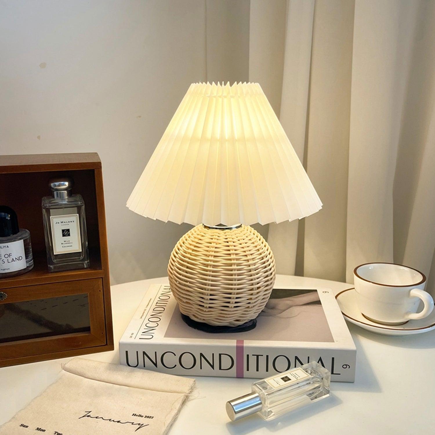 Rattan Pleated Table Lamp - Natural Woven Texture, Modern Boho Style for Bedroom, Living Room & Office Decor - Perfect for Cozy Nights & Relaxing Ambiance