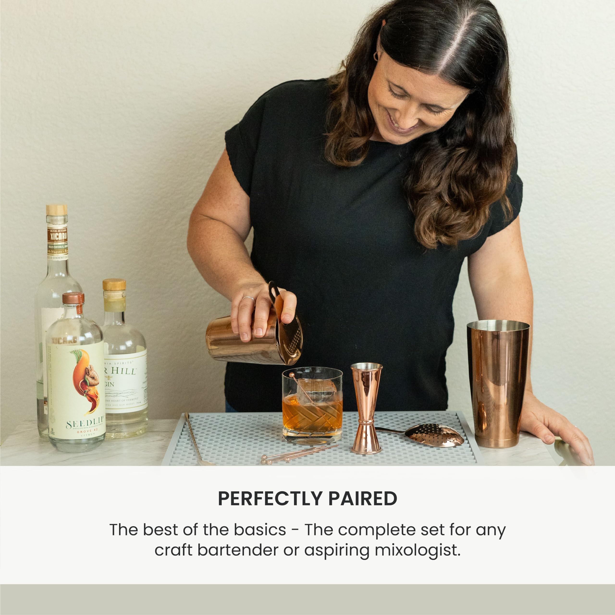 Premium 14-Piece Professional Bartender Kit - Stainless Steel Cocktail Shaker Set with Jigger, Strainers & Bar Tools - Perfect Home Bar Accessories & Mixology Gift for Cocktail Enthusiasts - Ideal for Home Entertaining, Parties & Bartending Practice
