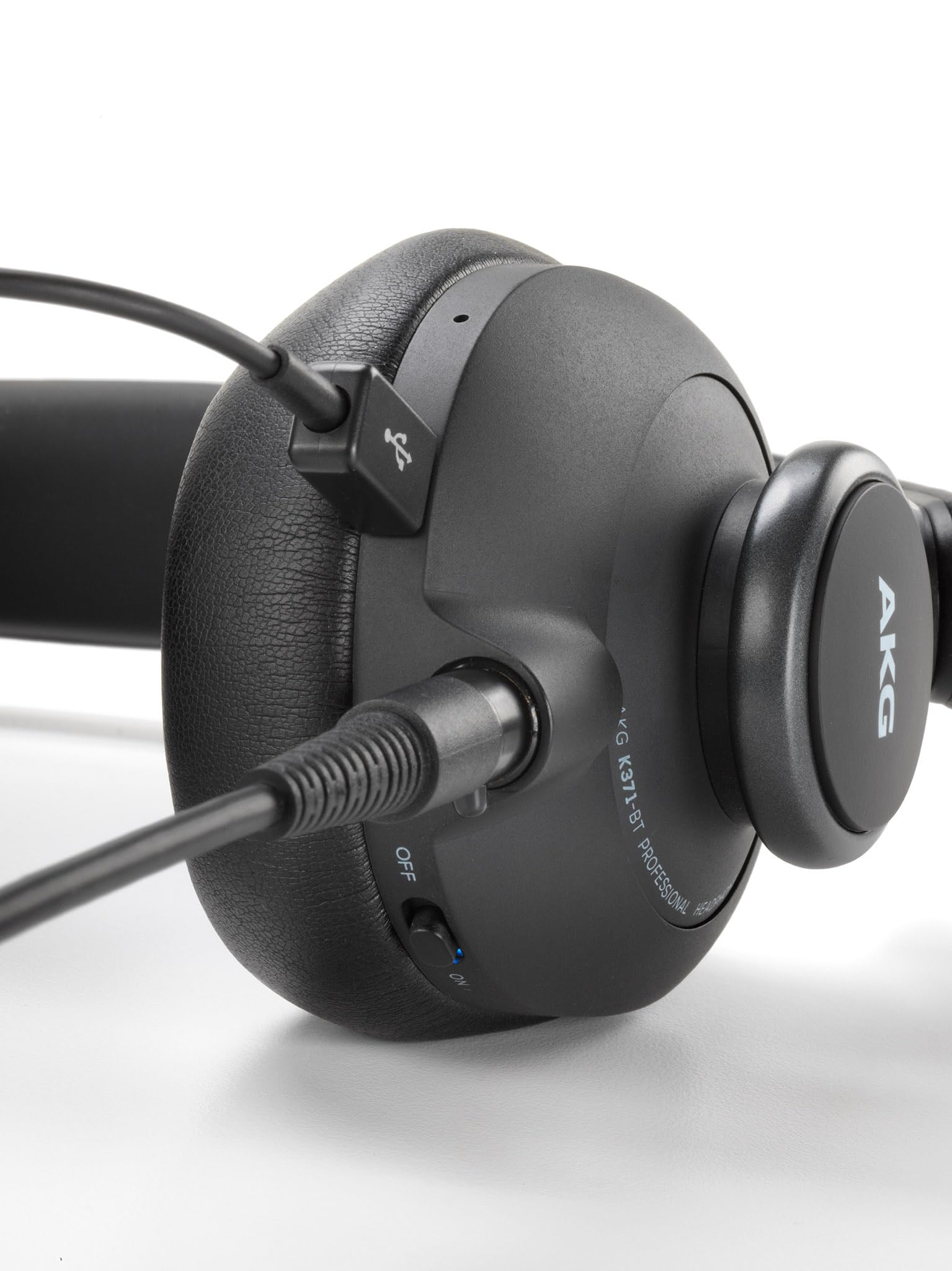 AKG K371BT Wireless Bluetooth Studio Headphones - Closed-Back Over-Ear Foldable Design with Professional Sound Quality for Music Production, Recording & Podcasting