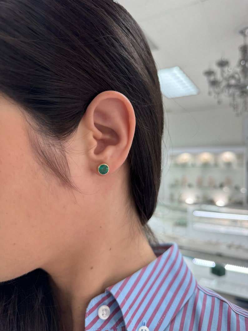 2.82tcw 14K Gold Natural Lush Green Emerald Stud Earrings - 7mm Round Cut Unisex Jewelry for Women & Men - Perfect for Weddings, Parties & Everyday Wear