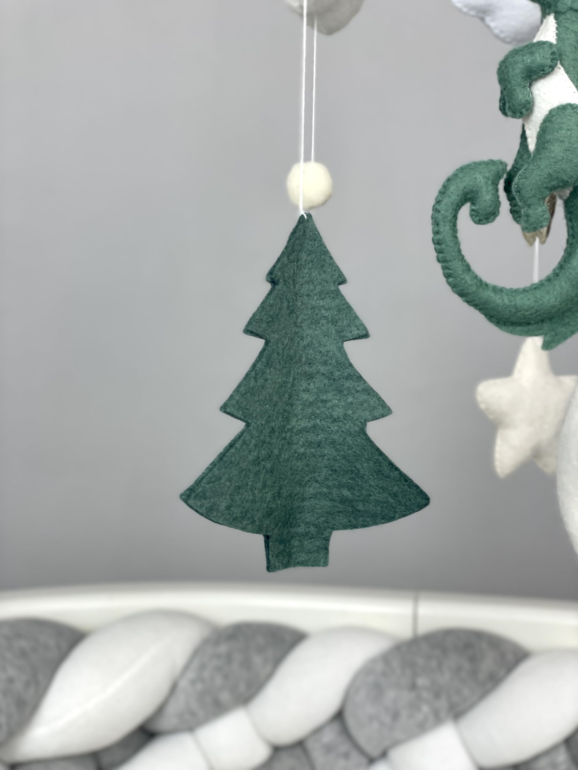 Dragon Crib Mobile for Baby Nursery - Fantasy Dragon Themed Baby Mobile with Hanger - Perfect for Baby Showers, Newborn Gifts & Nursery Decor - Ideal for Boys' Rooms, Themed Nurseries & Fantasy Decor
