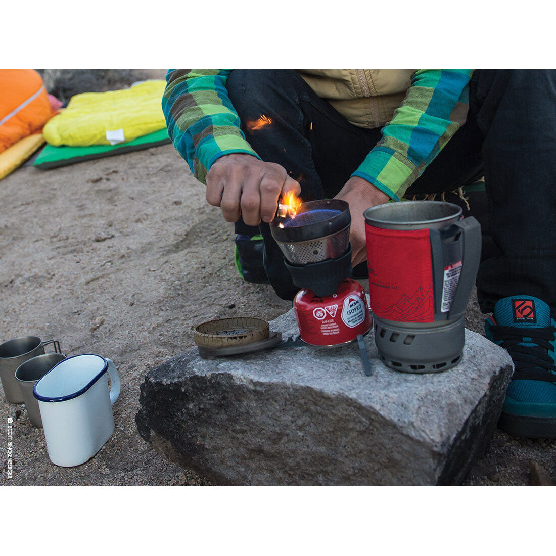 MSR WindBurner 1.0L Compact Camping Stove System - Lightweight Backpacking Stove for Outdoor Cooking, Hiking & Emergency Preparedness