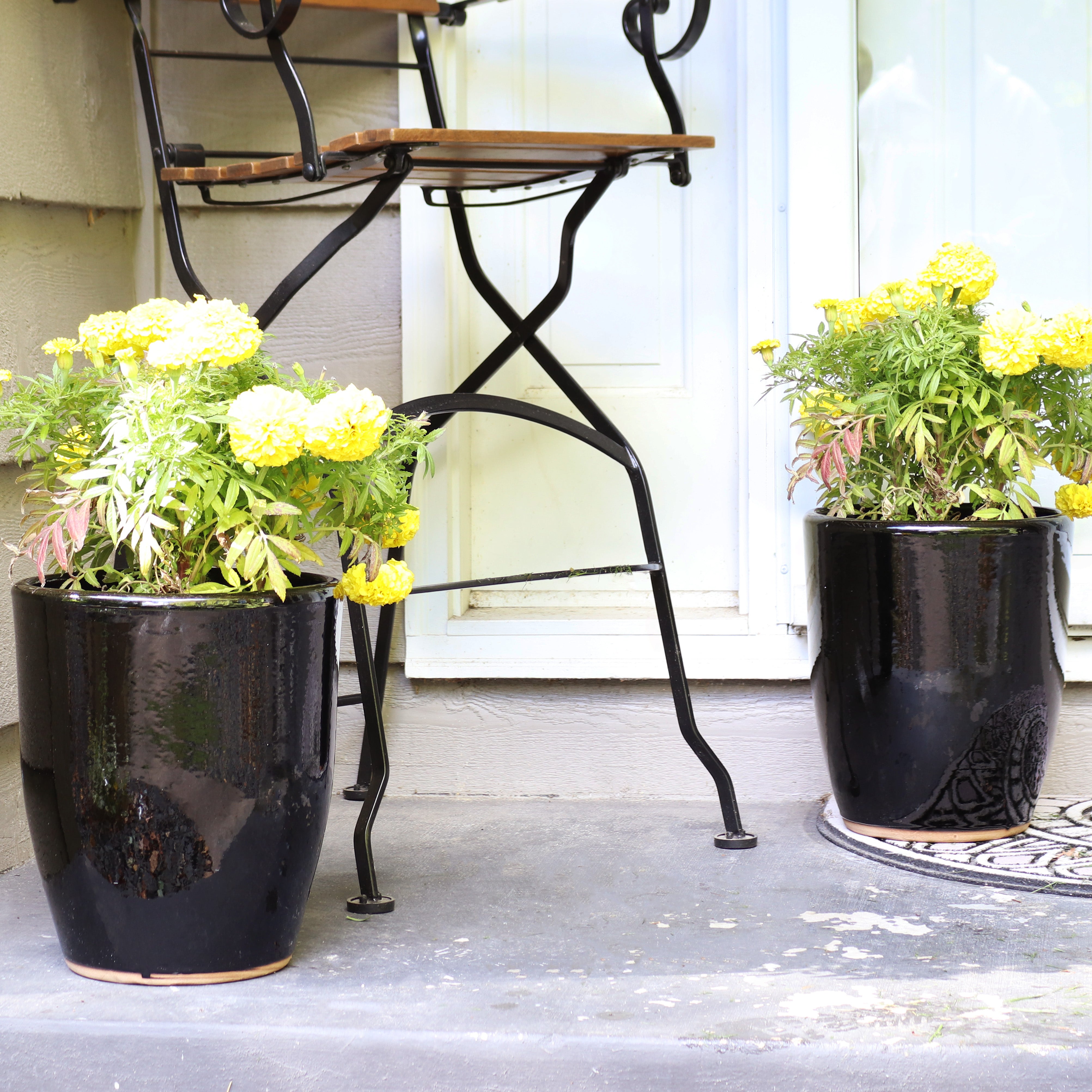 Set of 2 Sunnydaze Captivating Vista Ceramic Planters - 11 Inch Decorative Flower Pots for Indoor & Outdoor Plants, Home Garden Decor