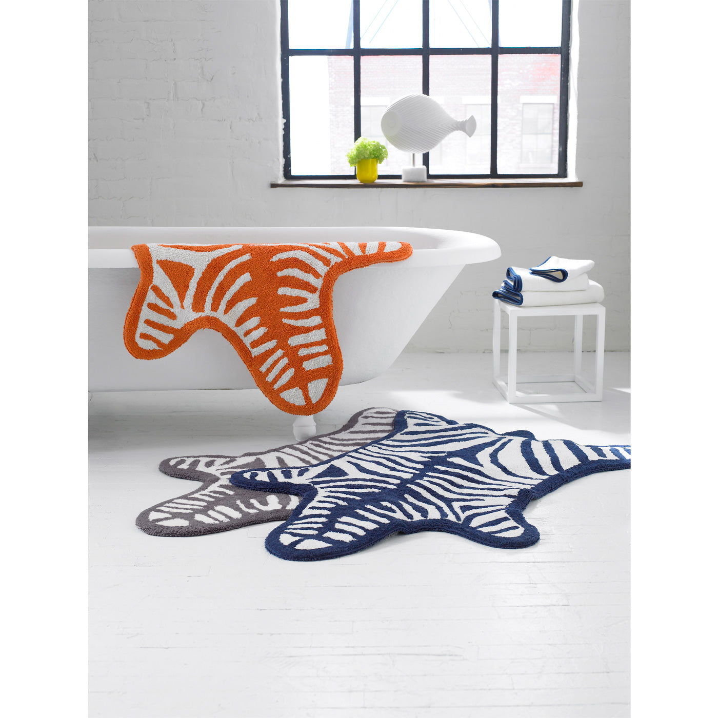 Reversible Zebra Print Bath Mat - Soft Non-Slip Shower Rug for Bathroom Floor - Perfect for Modern Home Decor & Spa Style Bathrooms