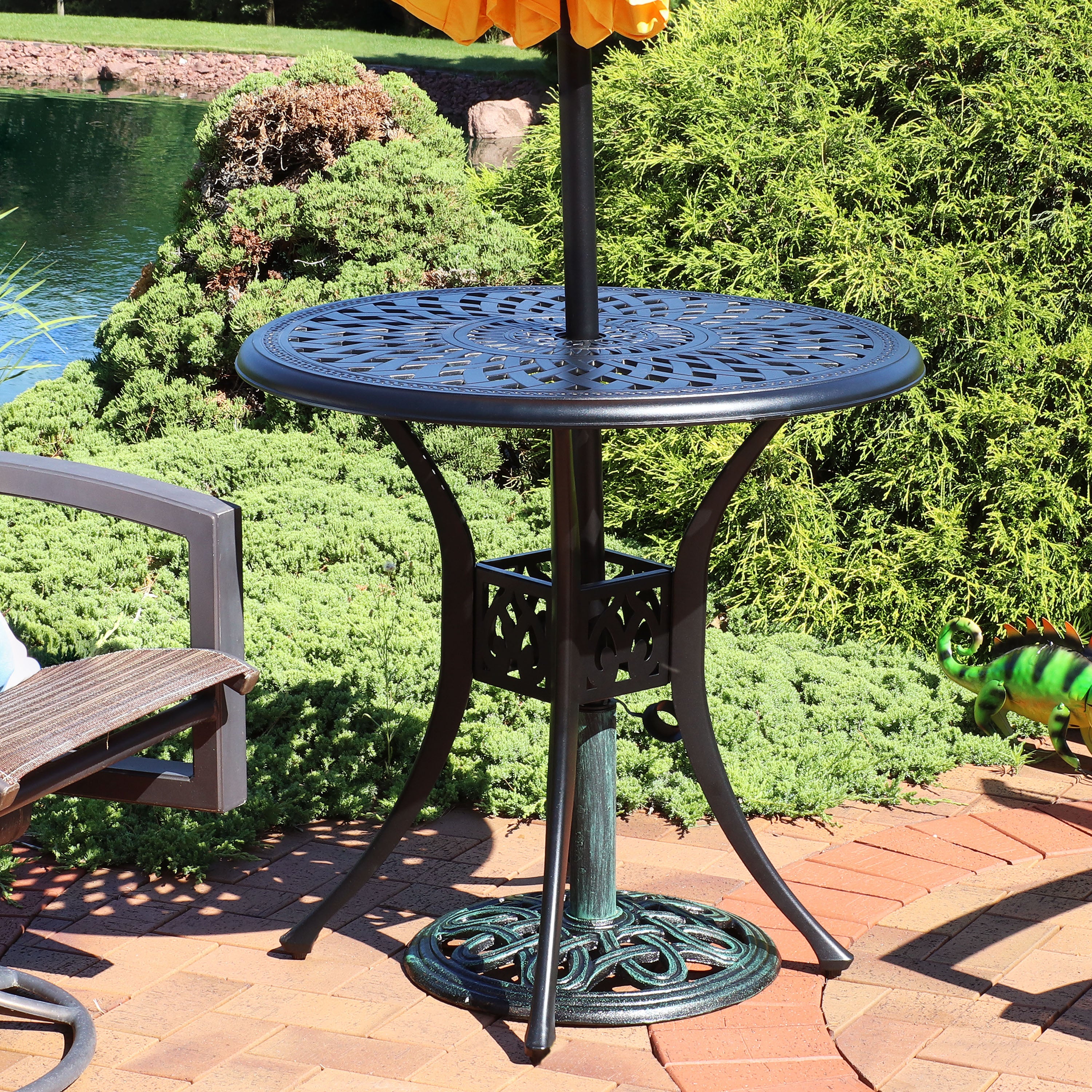 Heavy Duty Round Cast Iron Outdoor Patio Umbrella Base Stand - 17 Inch Weighted Base for Market Umbrellas - Perfect for Backyard, Poolside, and Outdoor Dining Areas