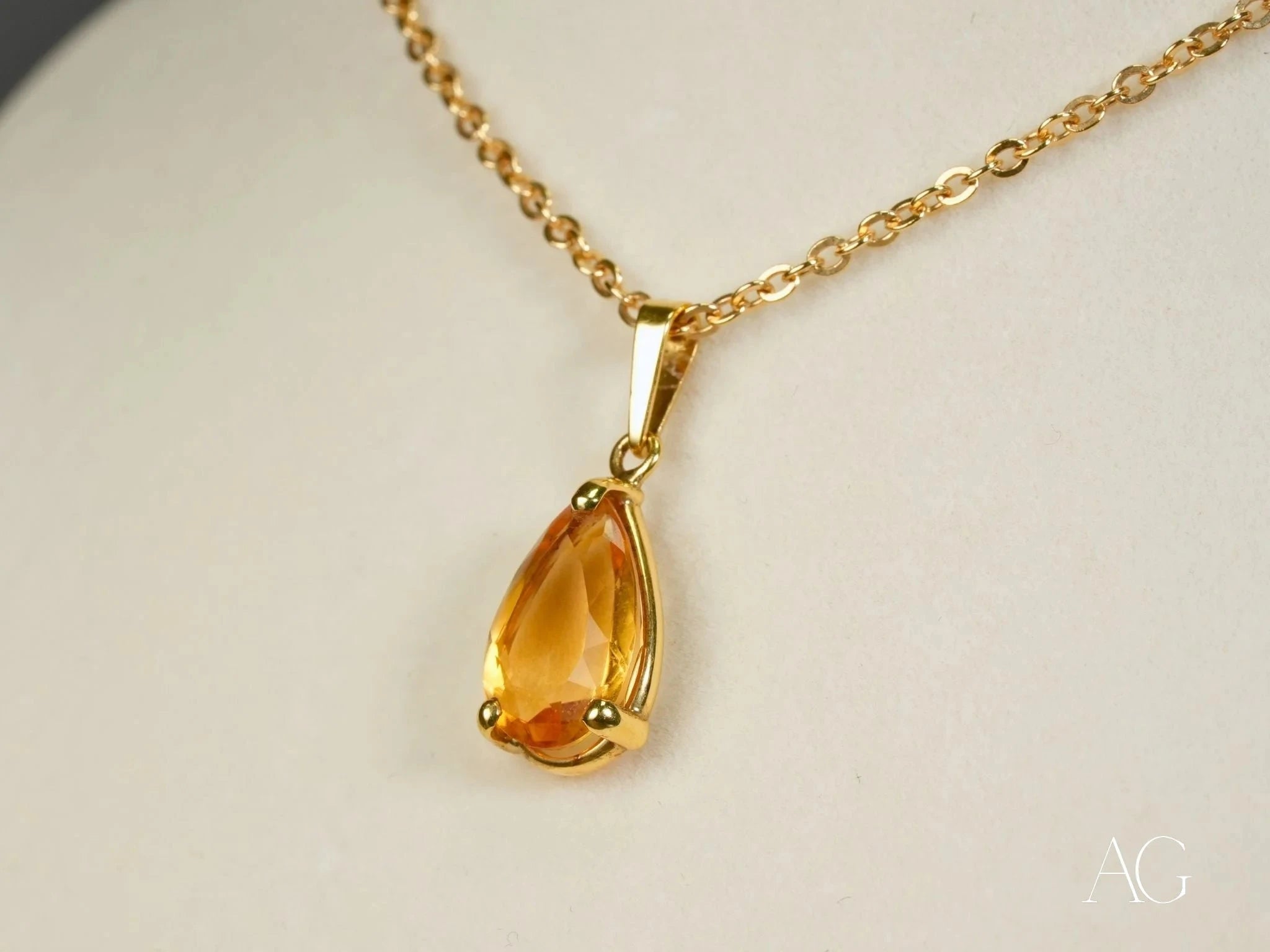 Golden Glow Pendant Necklace - Elegant 18K Gold Plated Jewelry for Women | Perfect for Parties, Weddings & Everyday Wear