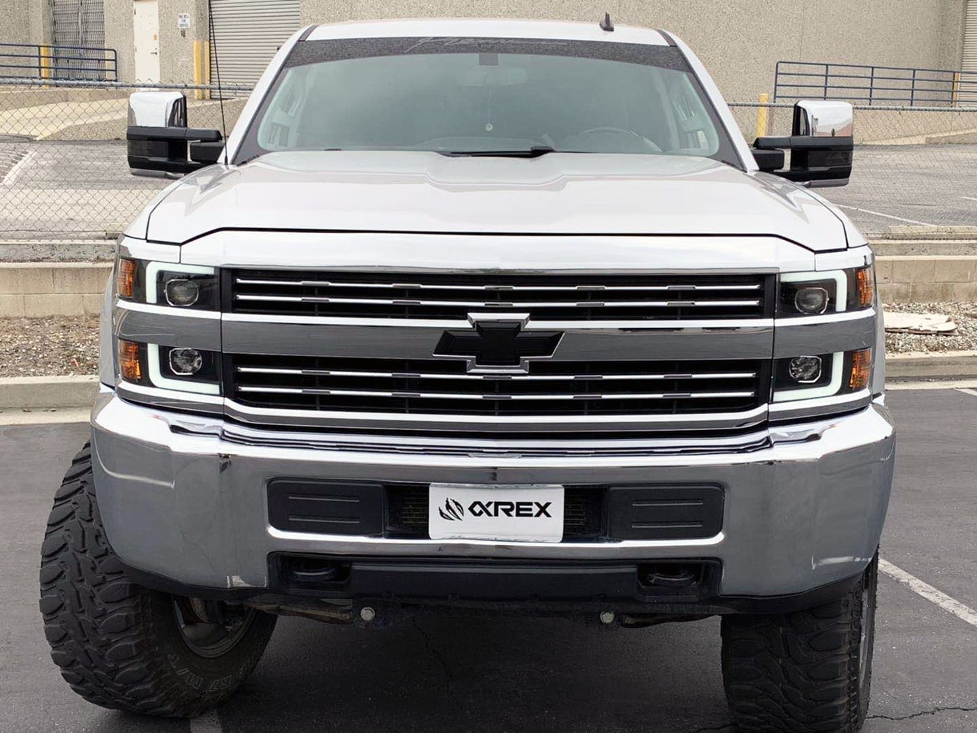 15-19 Chevrolet Silverado 2500HD/3500HD PRO Series Black Halogen Projector Headlights - Upgrade Your Truck's Nighttime Visibility for Off-Road & Towing