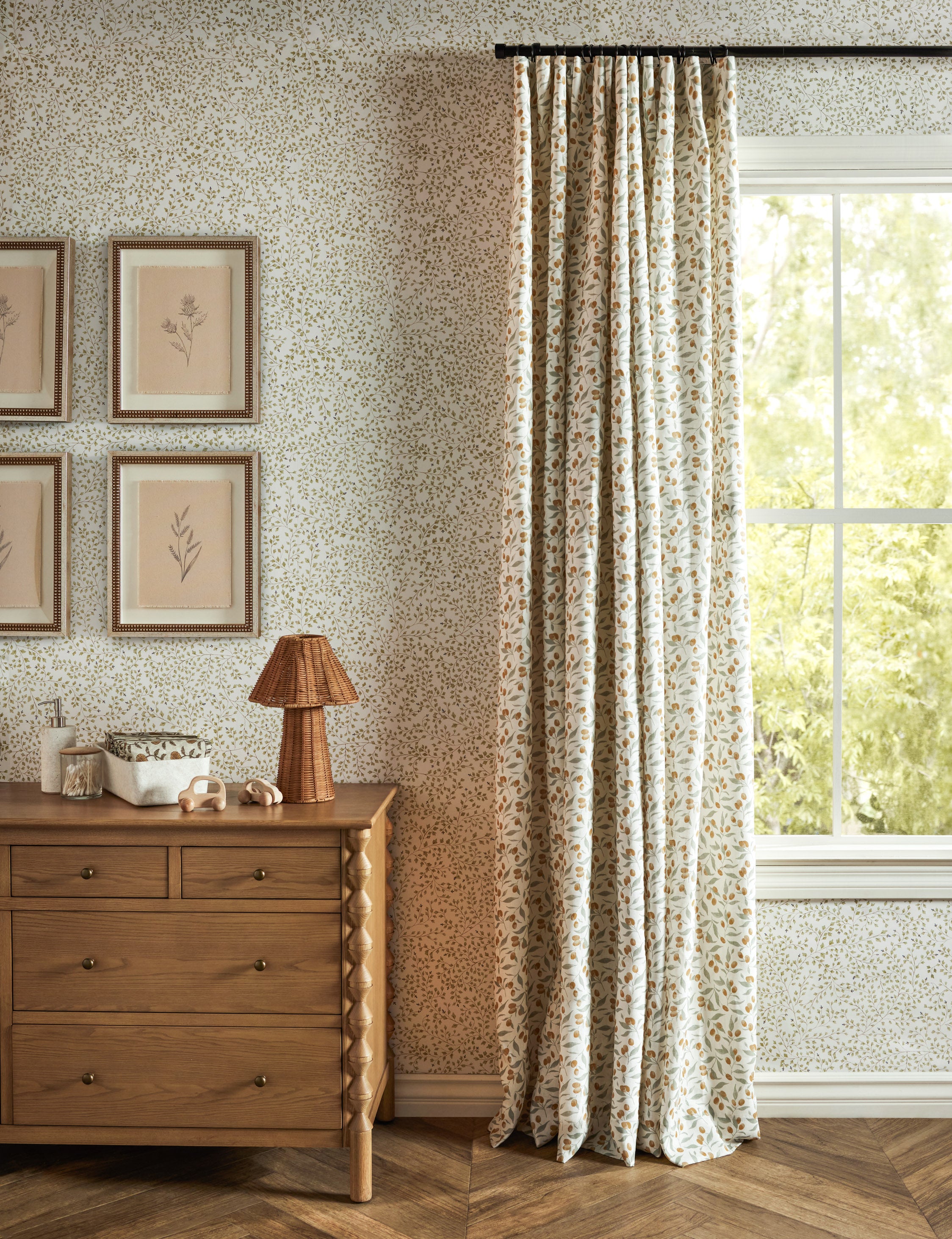 Rylee + Cru Dainty Leaves Wallpaper - Botanical Peel and Stick Wallpaper for Nursery, Bedroom & Home Decor