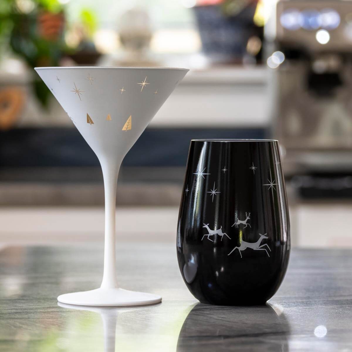 Wonderland 16.5oz Stemless Wine Tumbler Set - 12 Pack Unbreakable Glass Tumblers for Wine, Cocktails & Beverages - Perfect for Parties, Weddings, Restaurants & Home Entertaining