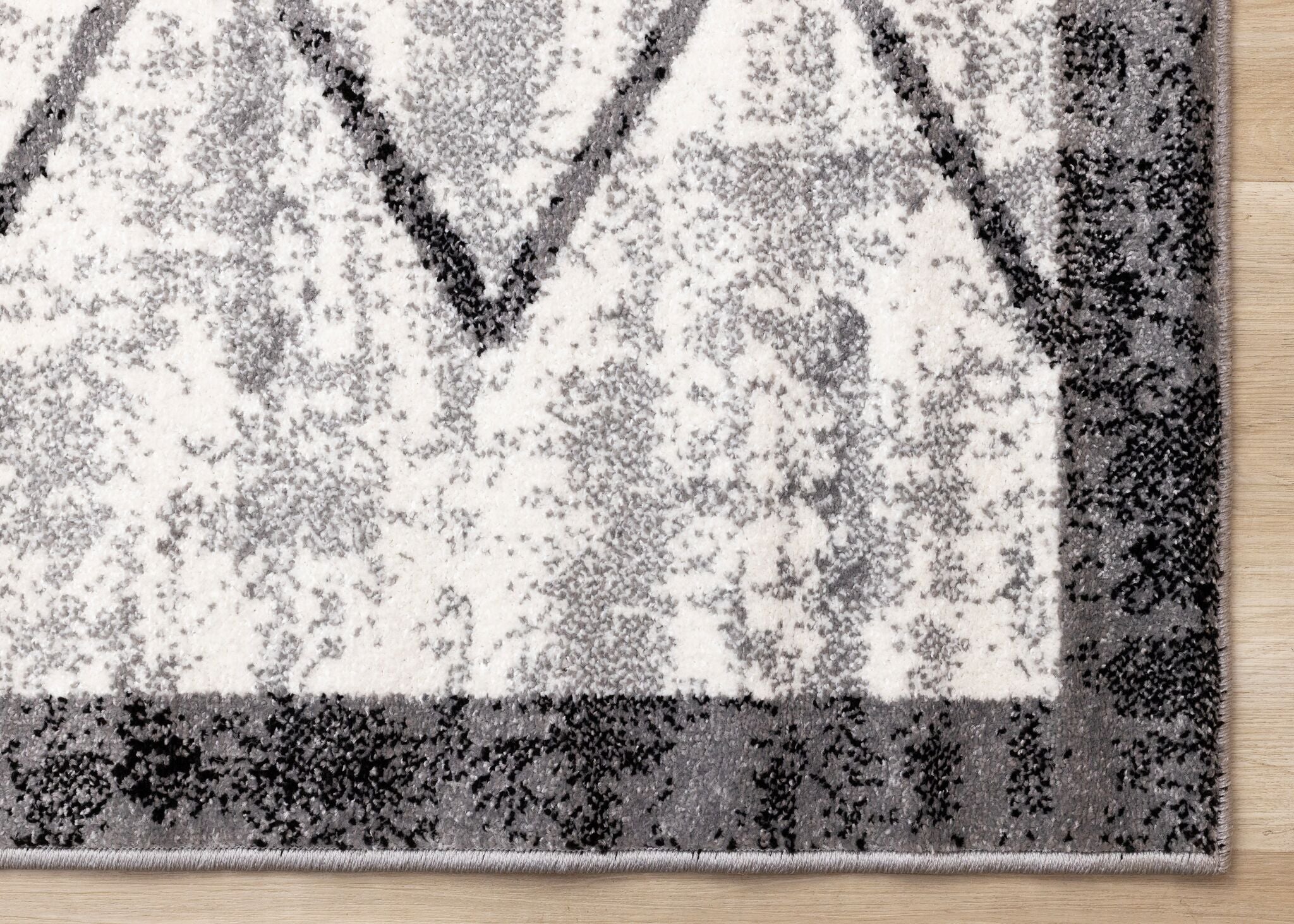 Distressed Ashwood 5'3 x 7'7 Lattice Pattern Area Rug - Grey, Black & White | Perfect for Living Room, Bedroom & Office Decor