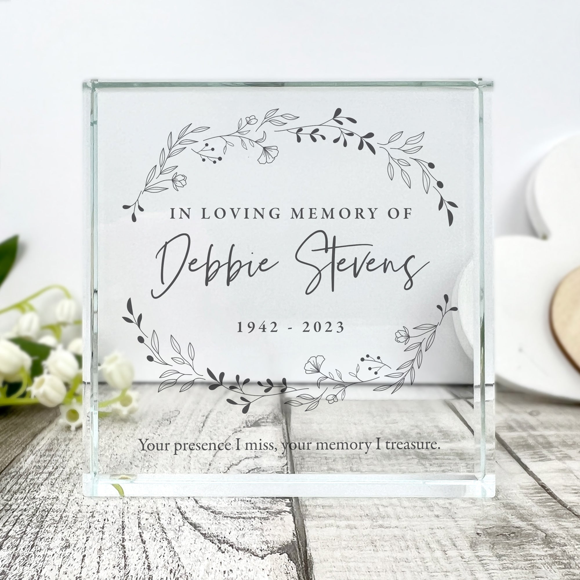 Personalized Memorial Crystal Wreath Token - Custom Engraved Keepsake for Loved Ones | Perfect for Funerals, Graveside Tributes & Sympathy Gifts