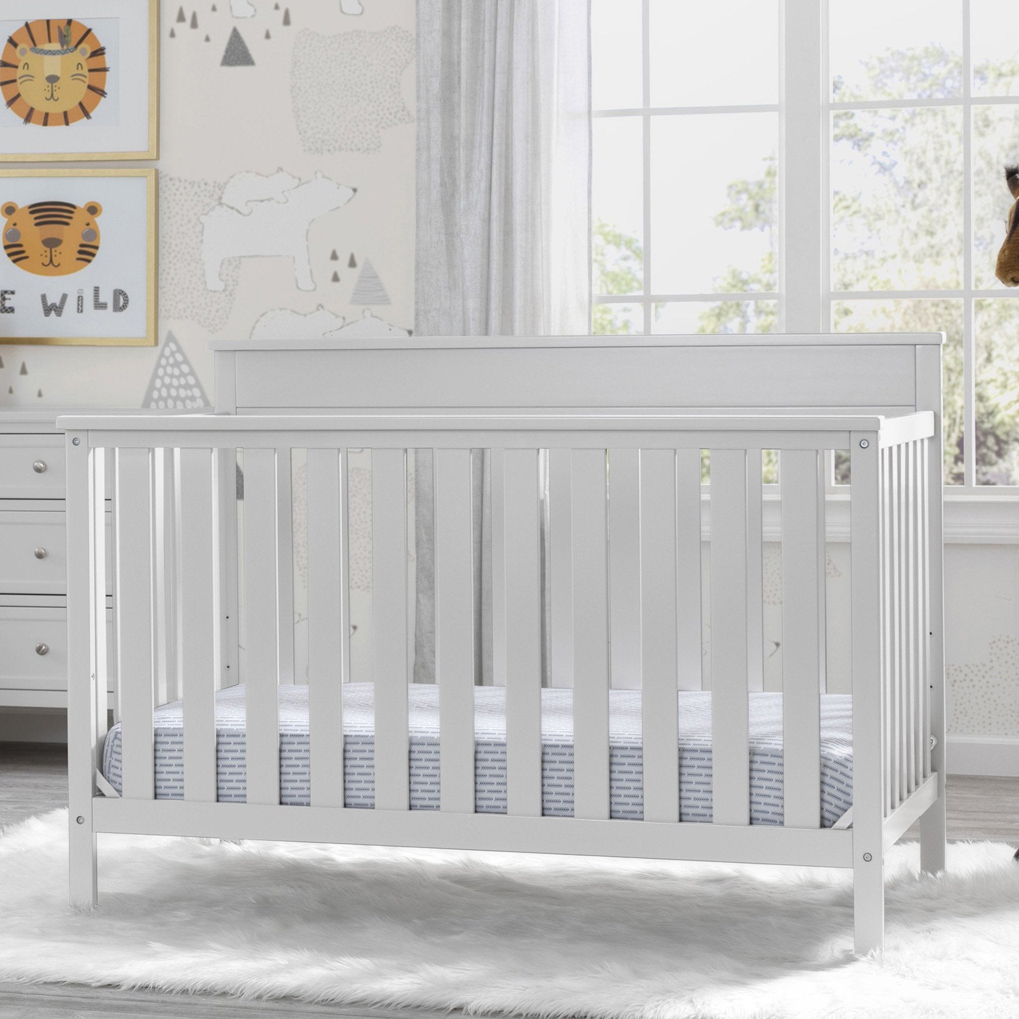 Kingswood 4-in-1 Convertible Baby Crib - Toddler Bed, Daybed & Full-Size Frame | Safe Nursery Furniture for Newborns to Teens (Perfect for Baby Rooms, Daycare Centers & Guest Rooms)