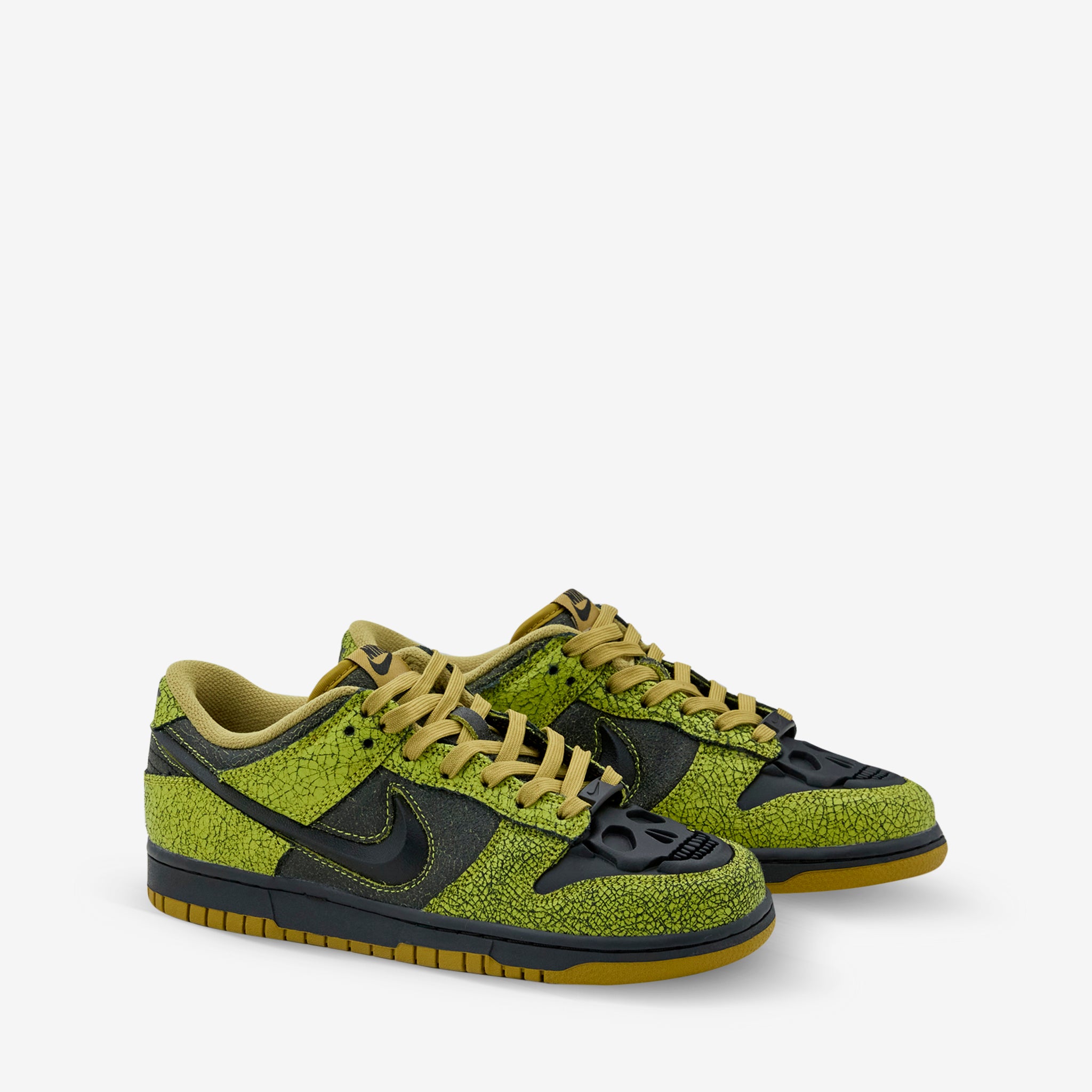 Nike Dunk Low Retro 'Halloween' Sneakers - Bright Cactus/Black/Green Curry Colorway | Limited Edition Basketball Shoes for Men & Women | Perfect for Halloween Costumes, Streetwear Fashion & Sneaker Collectors