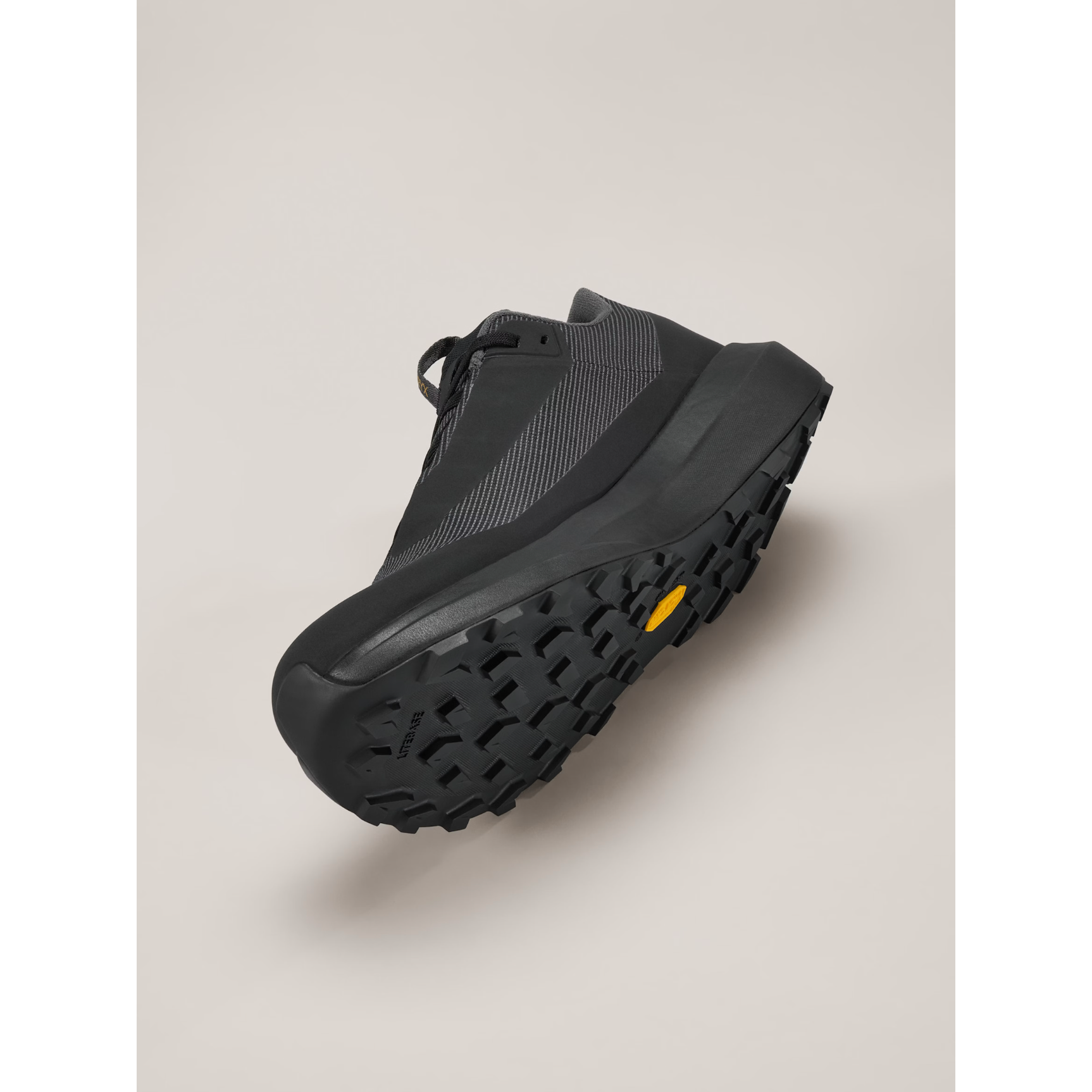 Arc'teryx Women's Norvan LD 4 GTX Waterproof Hiking Shoes - Lightweight Trail Running Shoes for Women with Gore-Tex Technology - Perfect for Mountain Trekking & Outdoor Adventures