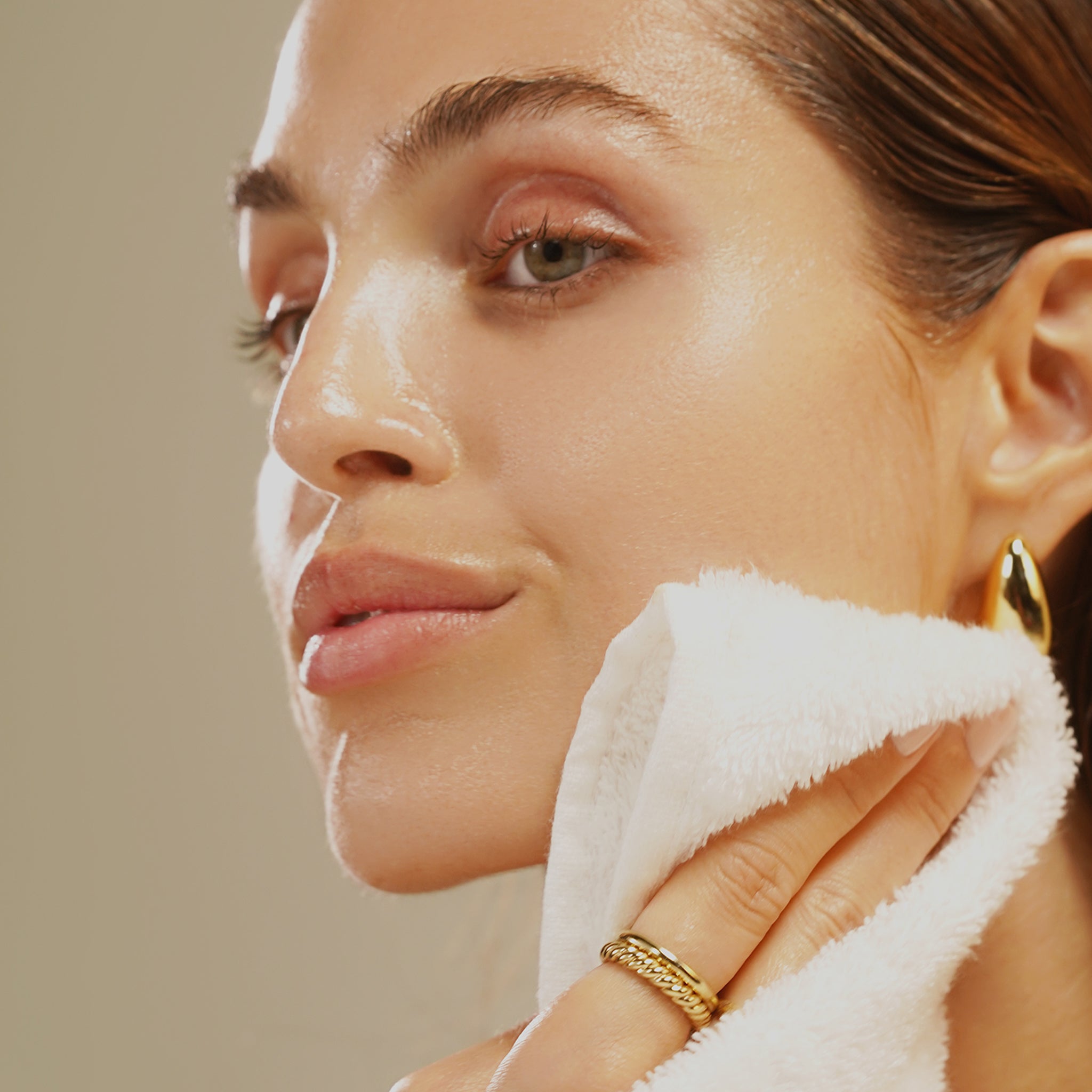 CLEAR Nourishing Facial Cleanser for Acne-Prone Skin | Gentle Daily Face Wash with Hydrating Formula | Perfect for Morning & Night Skincare Routine