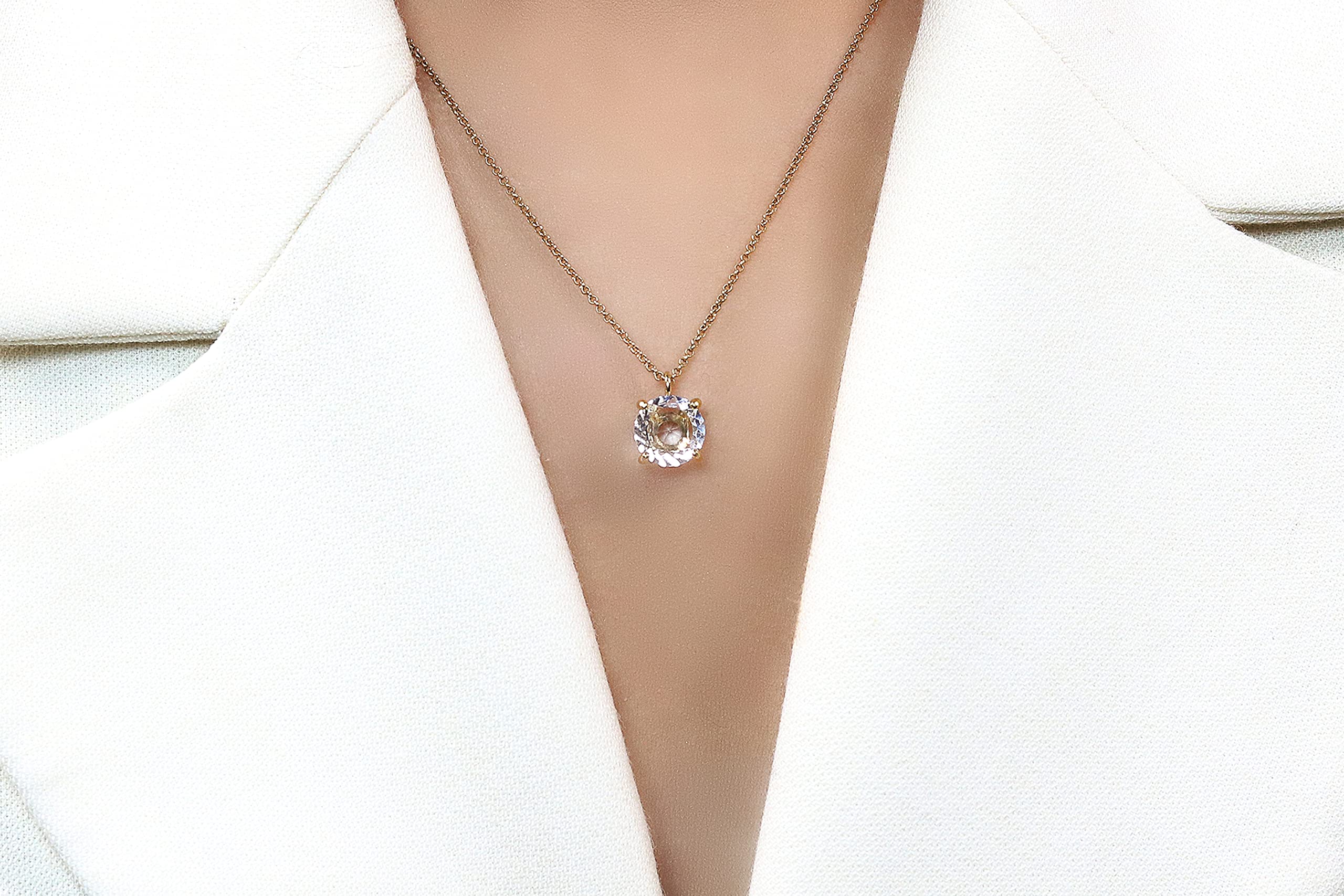 Anemone Quartz Pendant Necklace - Gold Crystal Jewelry for Women - Gift Box Included | Perfect for Parties & Dating