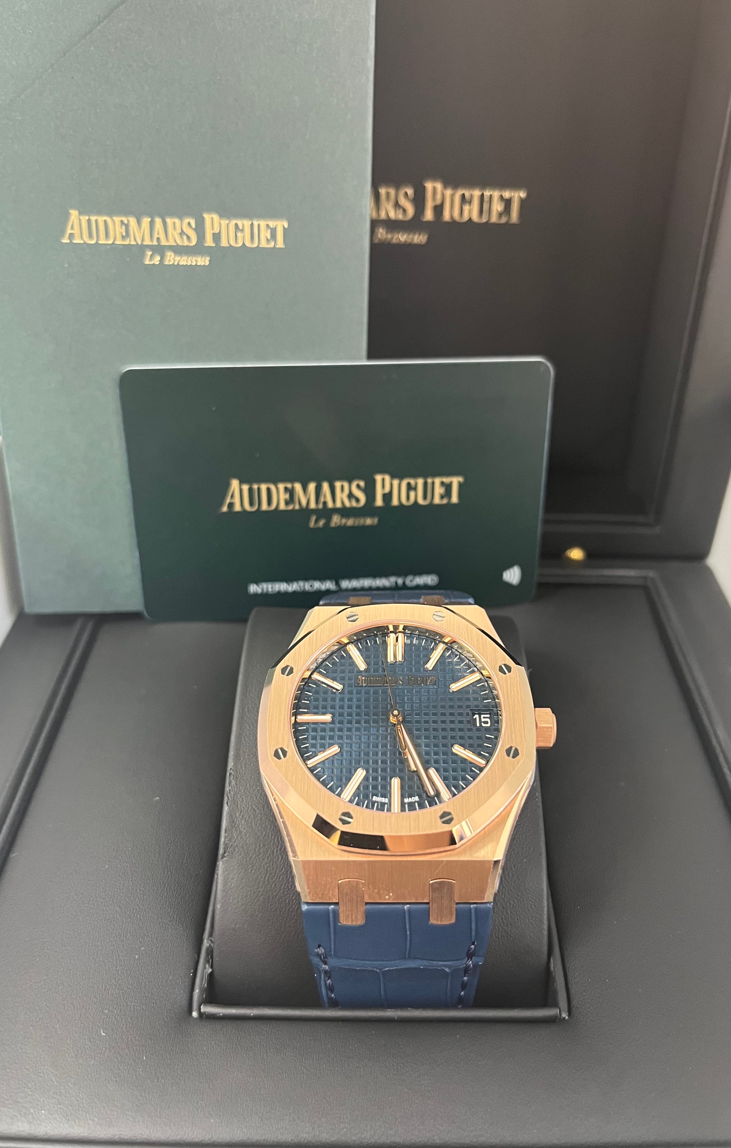 Audemars Piguet Royal Oak 50th Anniversary Selfwinding 41mm Men's Luxury Watch - 18K Rose Gold Case, Blue Dial, Stainless Steel Bracelet (Ref#15510OR.OO.D315CR.01) - Perfect for Business Meetings, Formal Events & Luxury Watch Collectors