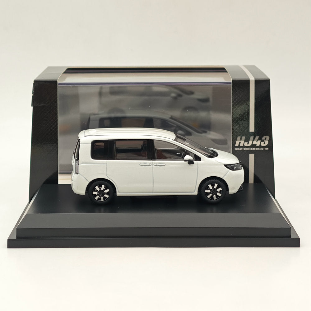 1/43 Scale Honda FREED Platinum White Pearl Diecast Model Car - Hobby Japan HJ431009WP - Collectible Miniature Vehicle for Display & Gifts