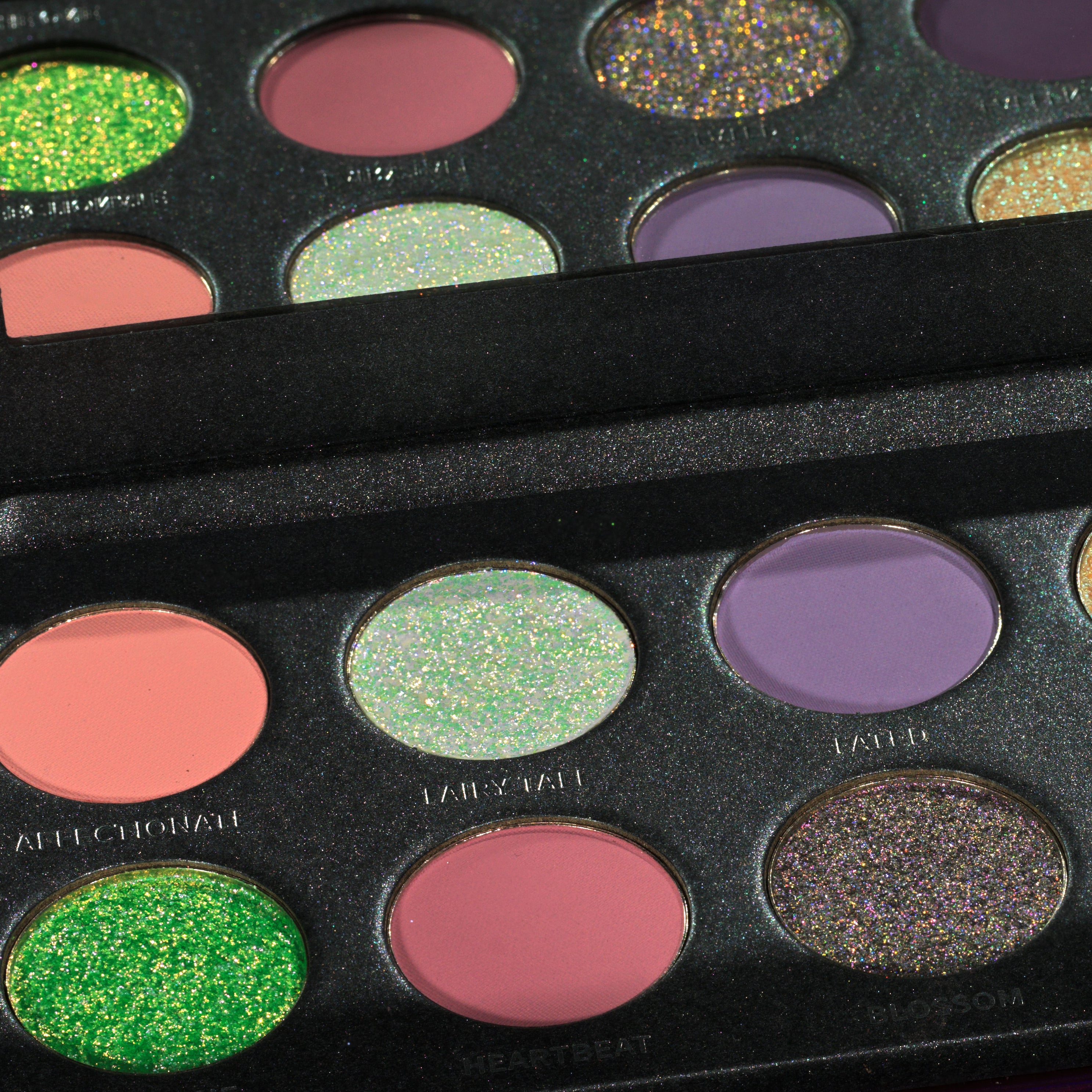 Violet Crazy Eyeshadow Palette - 12 Highly Pigmented Matte & Shimmer Eyeshadows for Professional Makeup | Perfect for Party, Halloween, Cosplay & Daily Wear