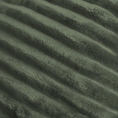 02- Olive Green