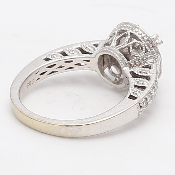 0.60 Carat Round Brilliant H VS1 Diamond Engagement Ring in 14K White Gold - Perfect for Proposals, Weddings & Anniversary Gifts