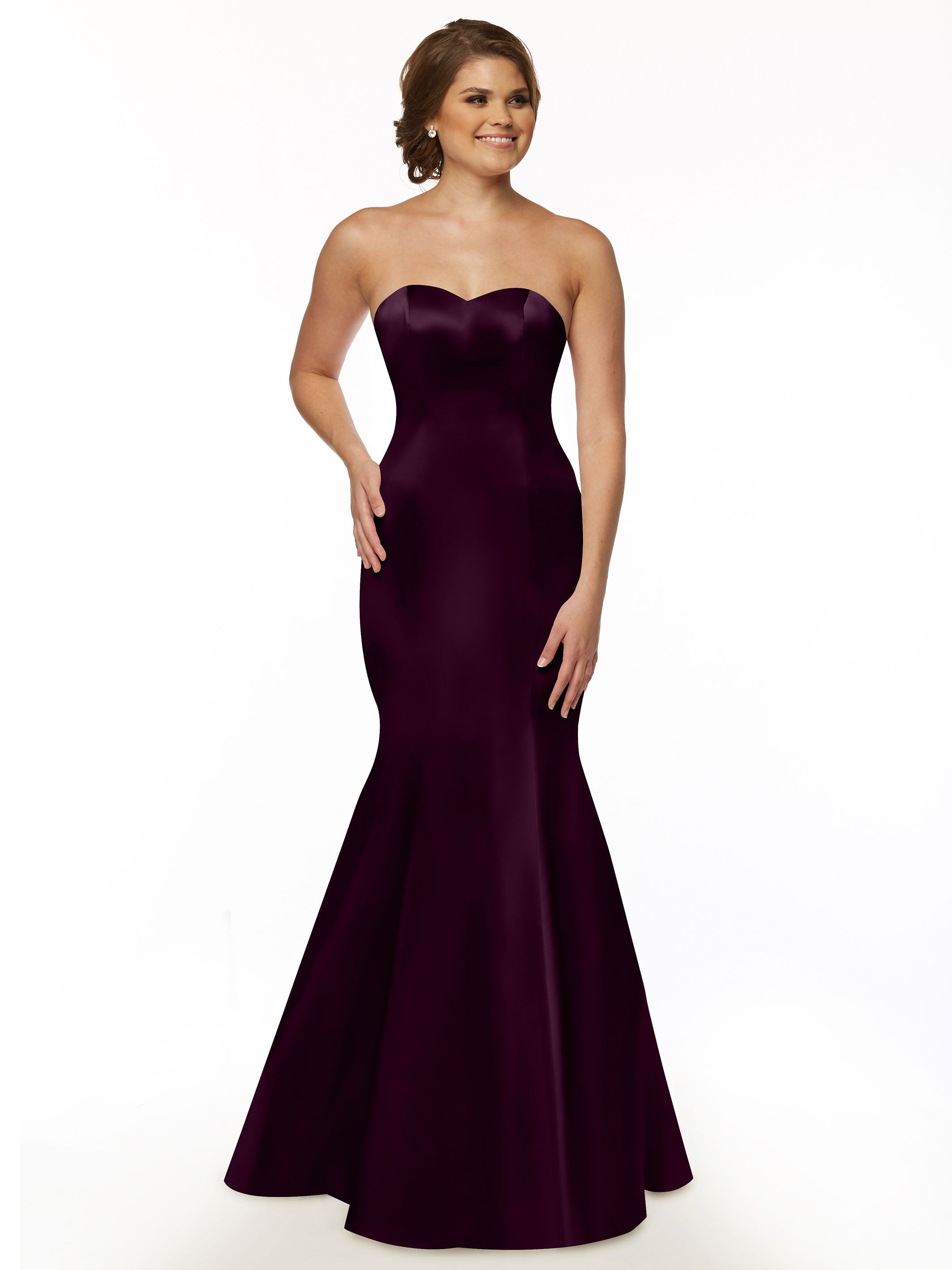 Strapless Satin Fit and Flare Bridesmaid Dress with Sweetheart Neckline - Elegant Formal Gown for Weddings, Prom, and Special Occasions