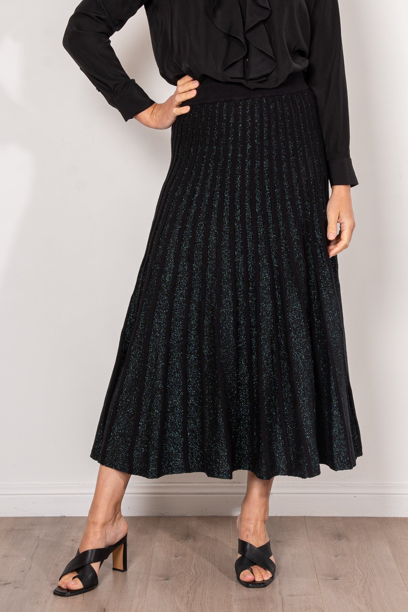 ELK Glittra Metallic Skirt for Women - Sparkly Sequined Party Skirt - Perfect for Nightclub, Cocktail Party & Holiday Events