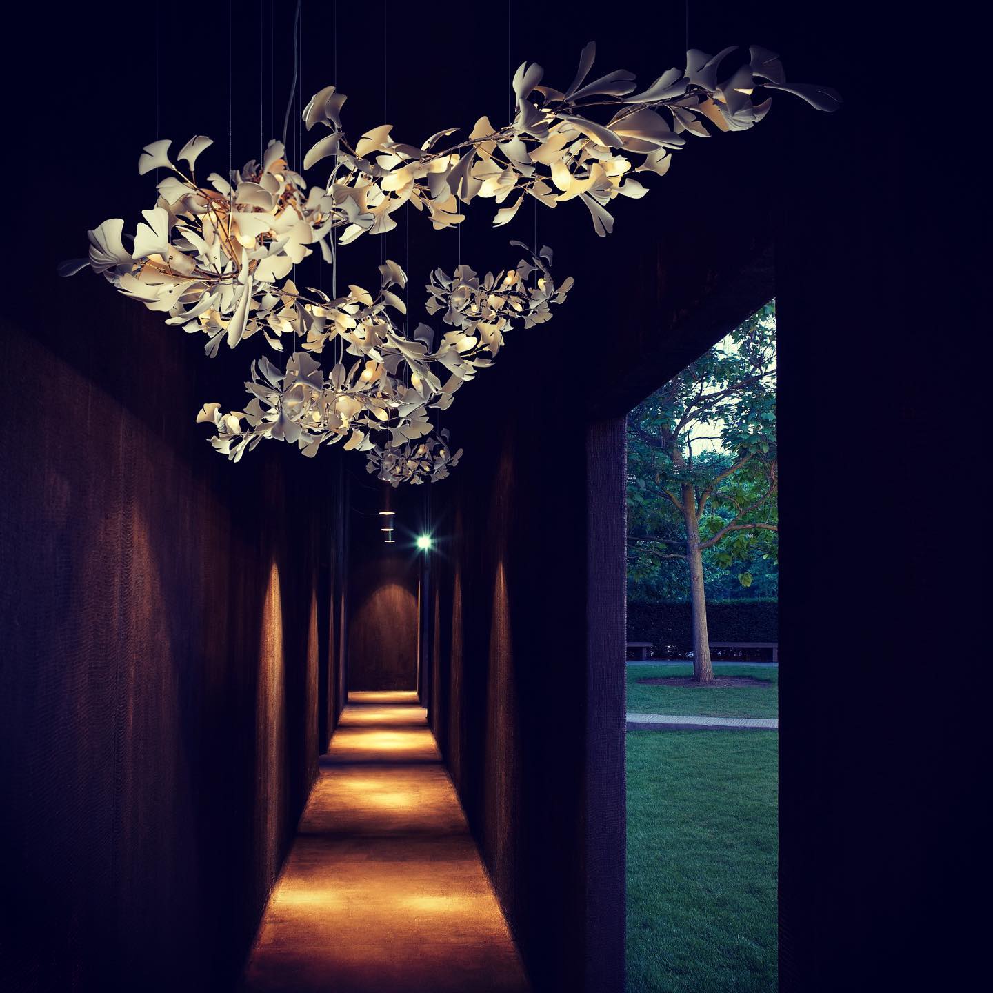 Elegant Ginkgo Leaf Chandelier - Handcrafted Brass Ceiling Light Fixture with Nature-Inspired Design for Dining Room, Living Room, or Bedroom Decor