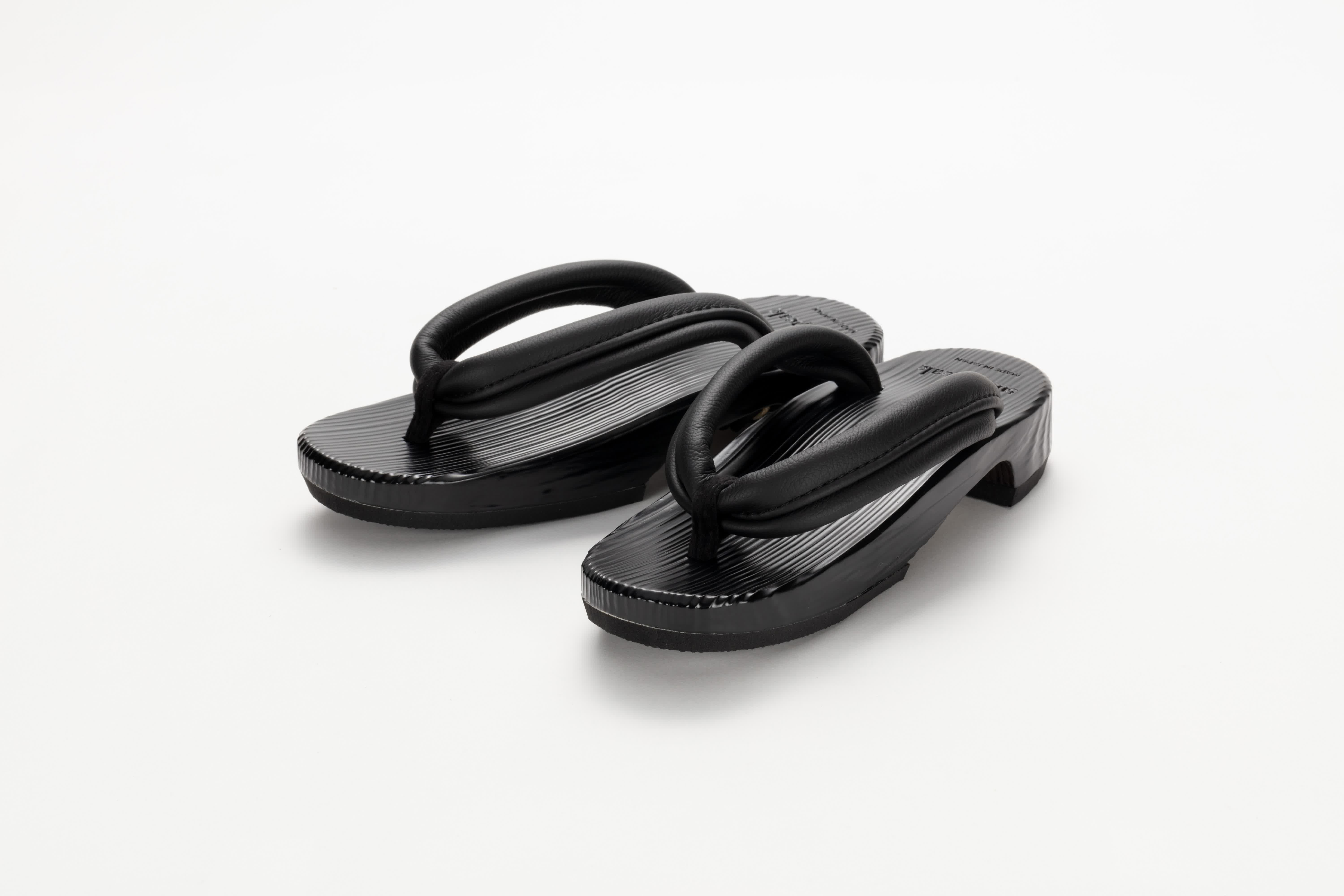 Women's Leather Hita Geta Sandals - Traditional Japanese Wooden Platform Shoes for Summer, Festivals & Cosplay