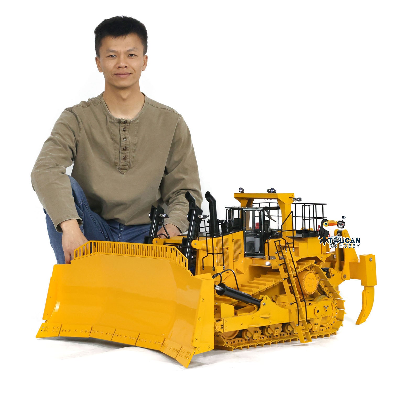 1/10 Scale D11T RC Bulldozer - 3 Plow Hydraulic Radio Control Construction Vehicle, Heavy Duty Simulation Crawler Tractor DIY PNP Model - Perfect for Construction Enthusiasts & RC Hobbyists (Outdoor Play, Collection, Gift Idea)