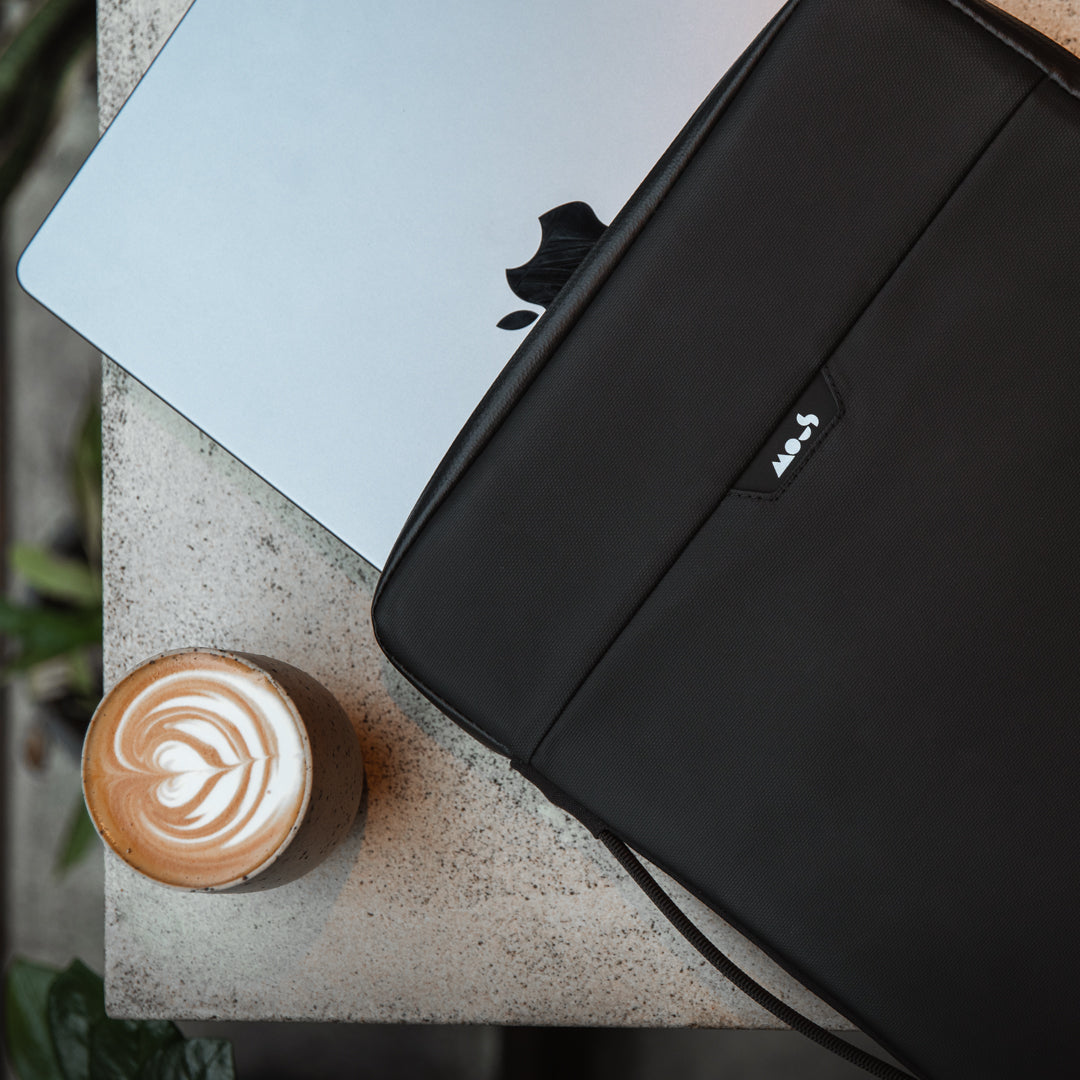 Premium Leather MacBook Pro Sleeve with Handle - 13/14/15 Inch Laptop Case - Shockproof & Scratch Resistant Protection for Travel, Work & School