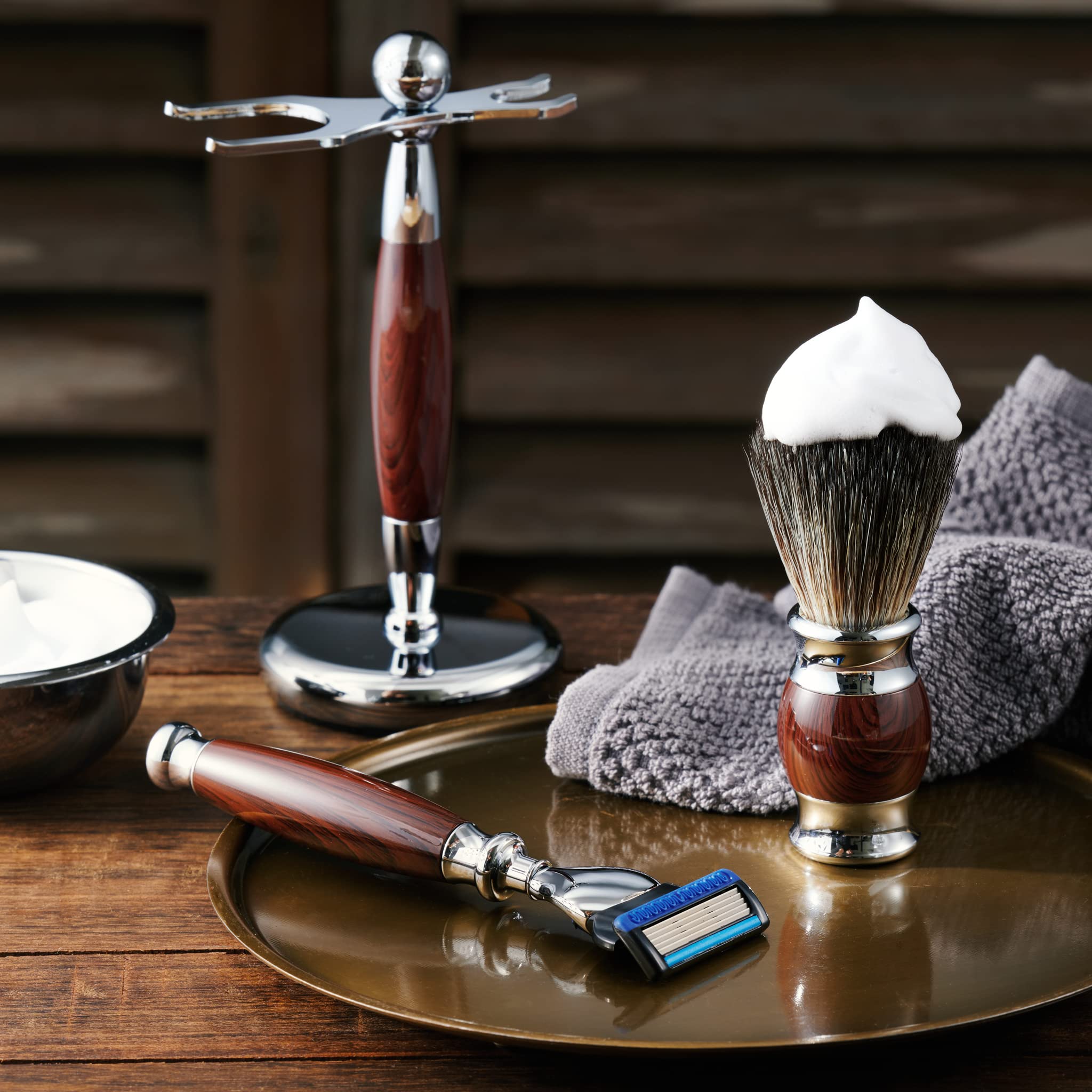 Premium 5-Blade Safety Razor Set for Men - 4-Piece Luxury Grooming Kit with Alloy Handle - Perfect Gentleman's Shaving Gift Set for Daily Use & Special Occasions