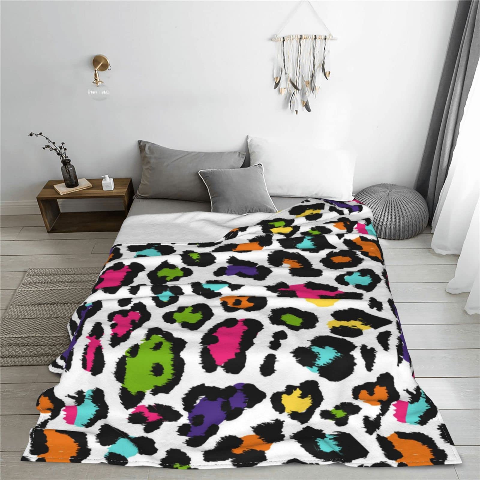 Soft Cow Print Fleece Blanket - Cozy Plush Throw for Adults & Women, Warm Strawberry Cow Design - Perfect for Couch, Sofa, Bed & Gifting (Sloth Style)