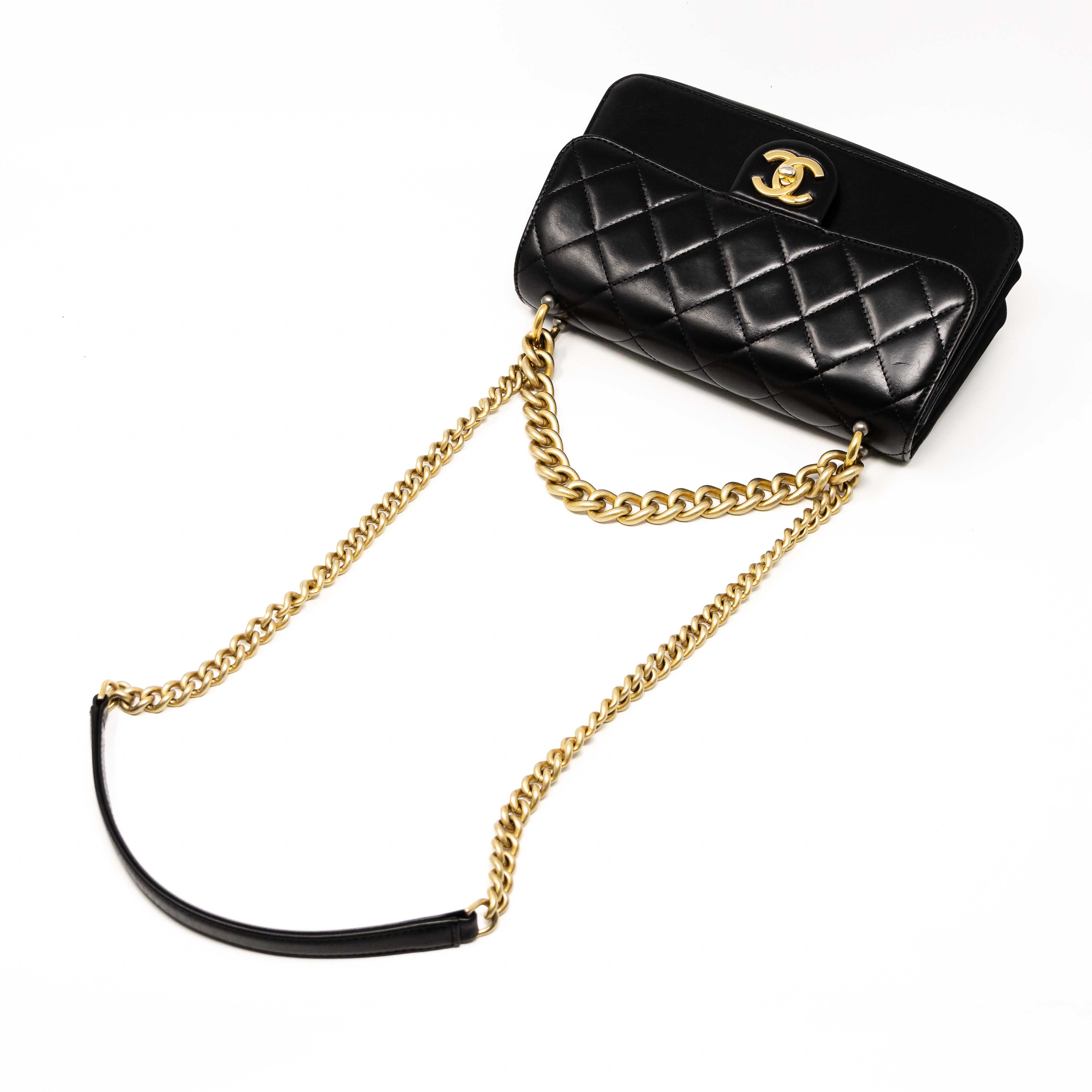Chanel Black Quilted Leather Classic Flap Bag for Women - Elegant Shoulder Bag for Work, Party & Evening Events