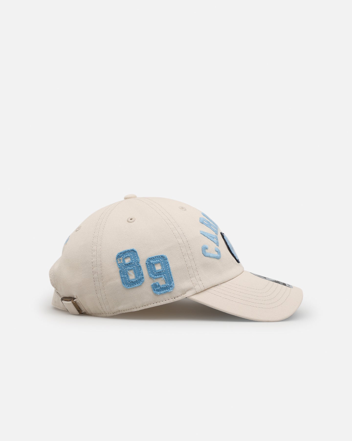 47 Brand University of North Carolina Tar Heels Adjustable Strapback Sand Hat - Official NCAA Licensed, Comfortable Baseball Cap for Men & Women - Perfect for Game Day, Tailgating and Casual Wear