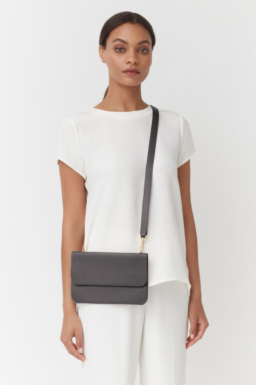Stylish and Durable System Flap Bag - Perfect for Work, Travel, and Everyday Use