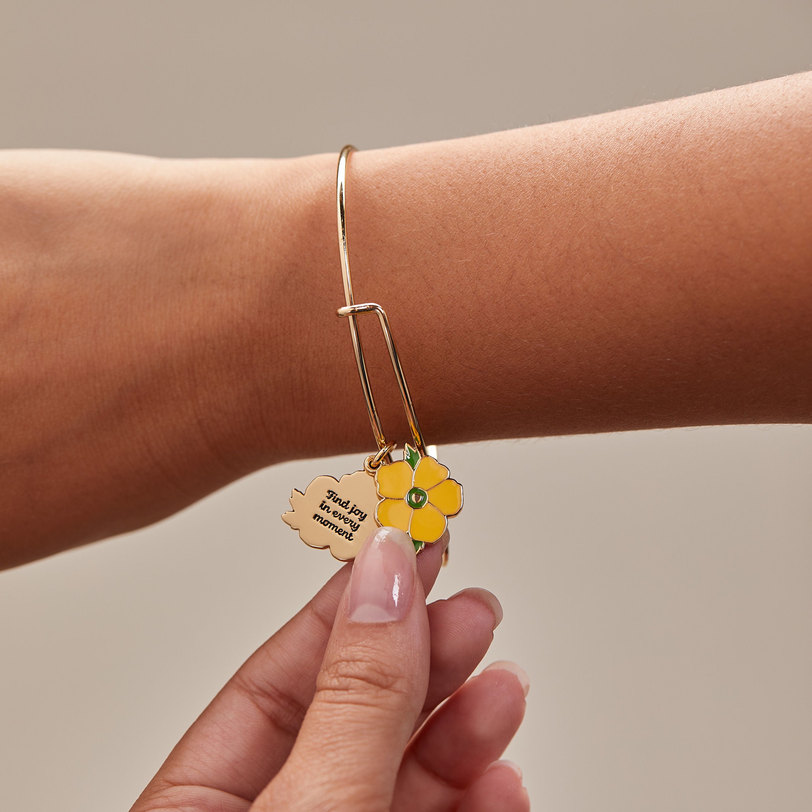 Buttercup Flower Mantra Charm Bangle - Elegant Boho Bracelet for Yoga, Meditation & Spiritual Healing