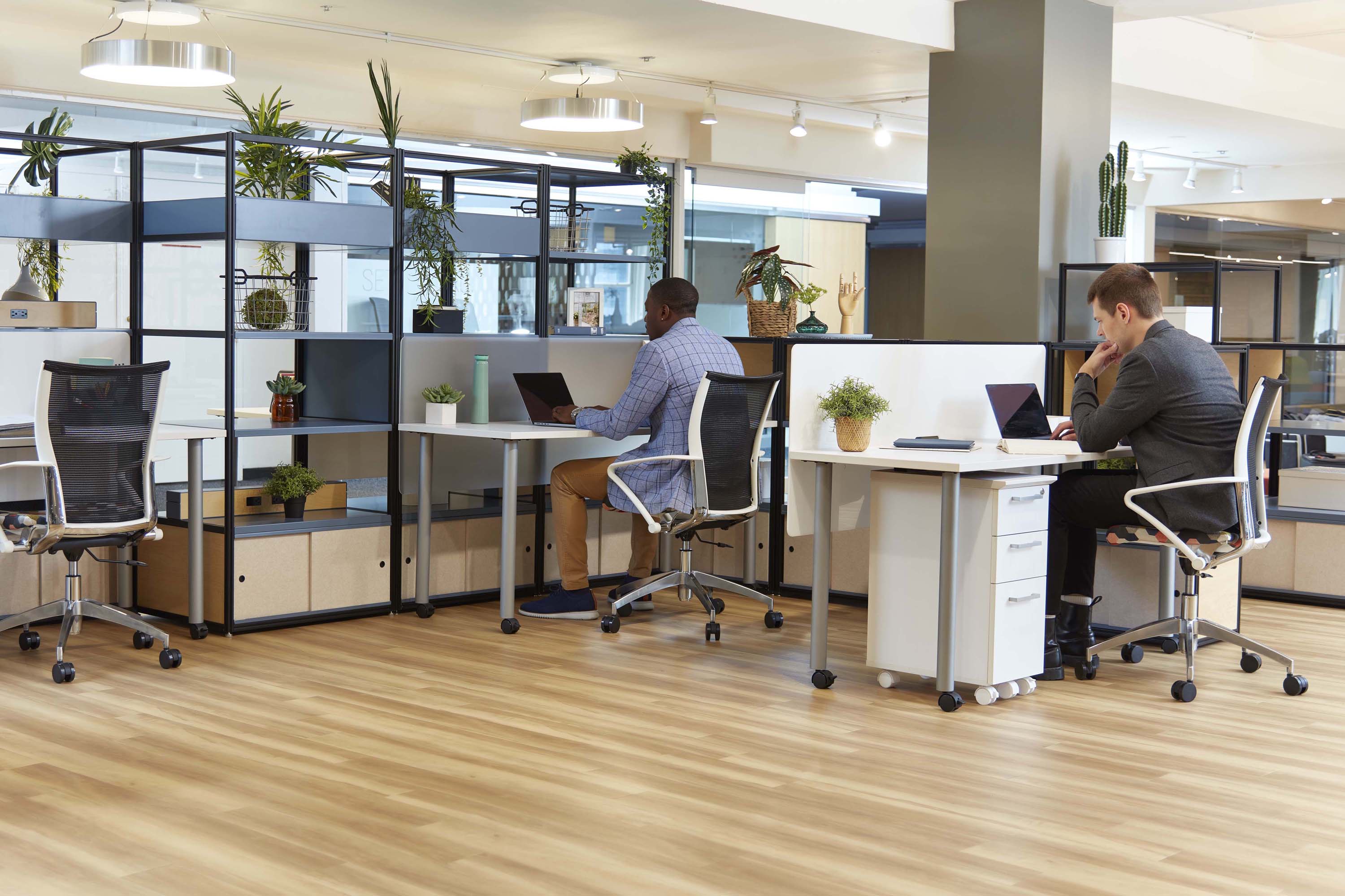 Safco 7516 Desktop Privacy & Wellness Panel - 47.5