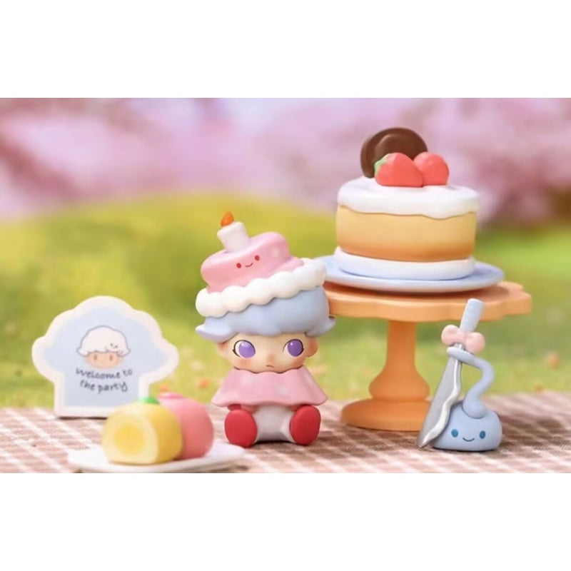 DIMOO Outing Together Series Handmade Flower Cake - Collectible Resin Figure for Home Decor, Birthday Party & Gift Giving