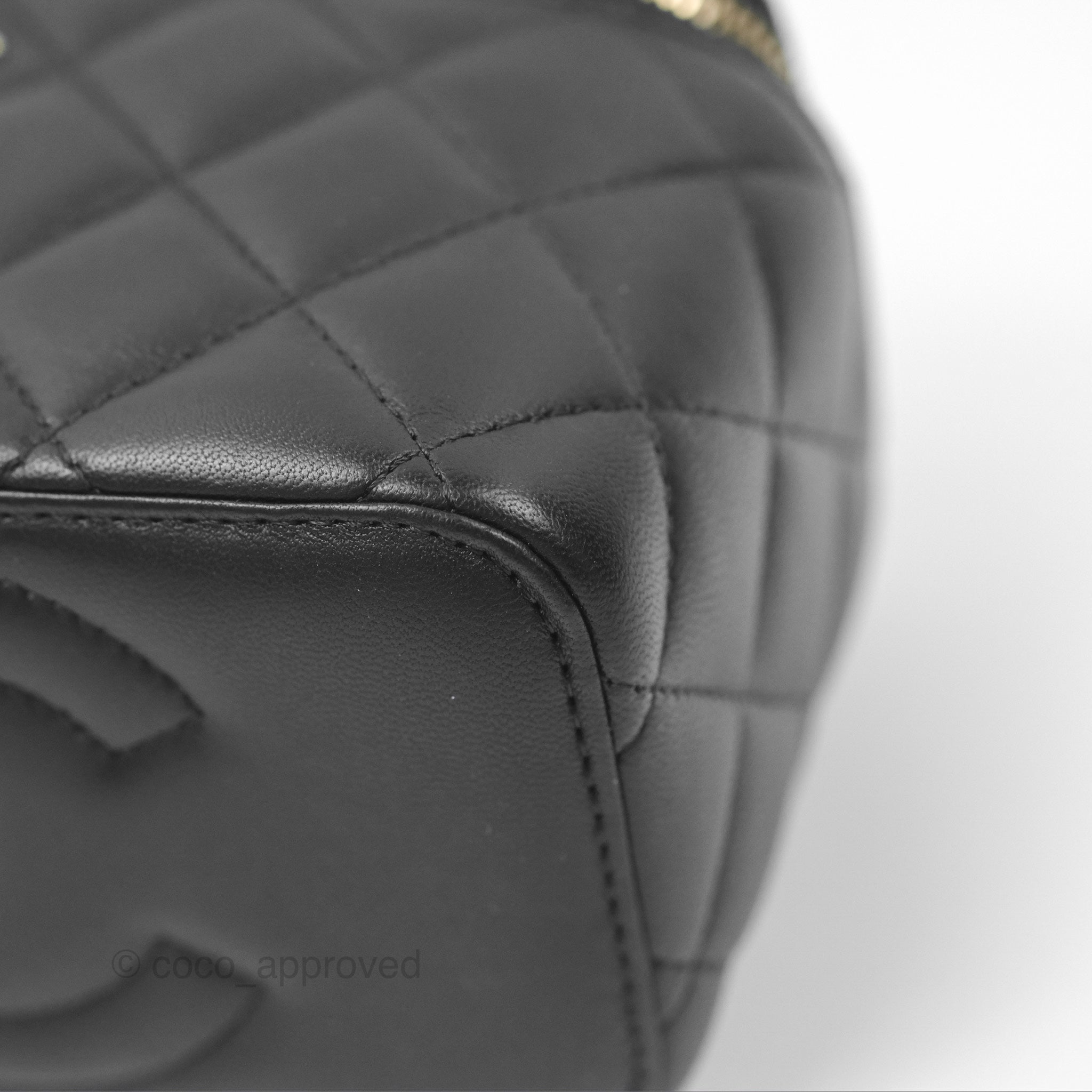 Chanel Ball Crush Vanity Bag with Chain - Black Lambskin Leather & Gold Hardware - Luxury Crossbody Clutch for Evening Parties & Special Occasions