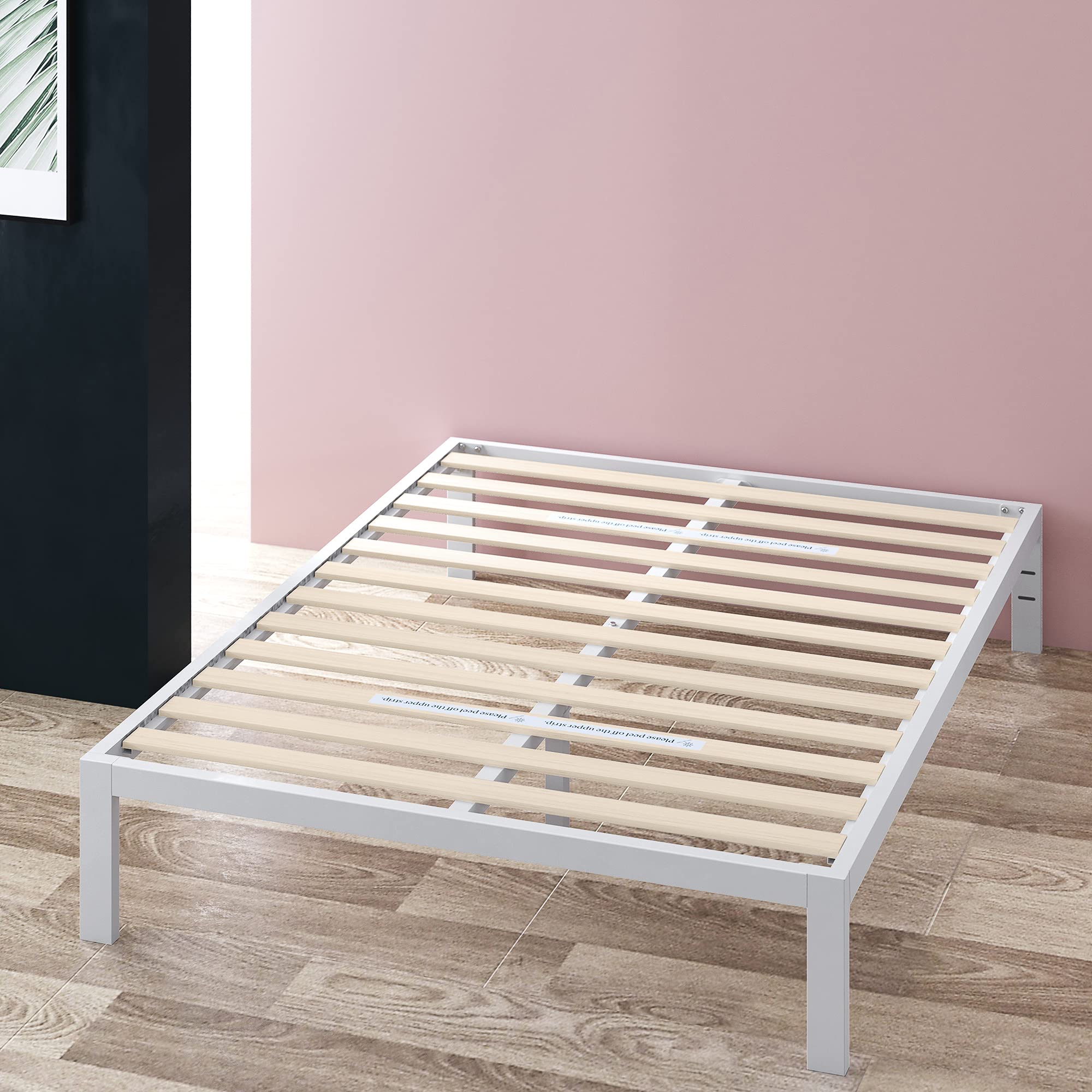 ZINUS Mia Metal Bed Frame - Wood Slat Support, No Box Spring, Easy Assembly - Full Size White for Modern Bedrooms