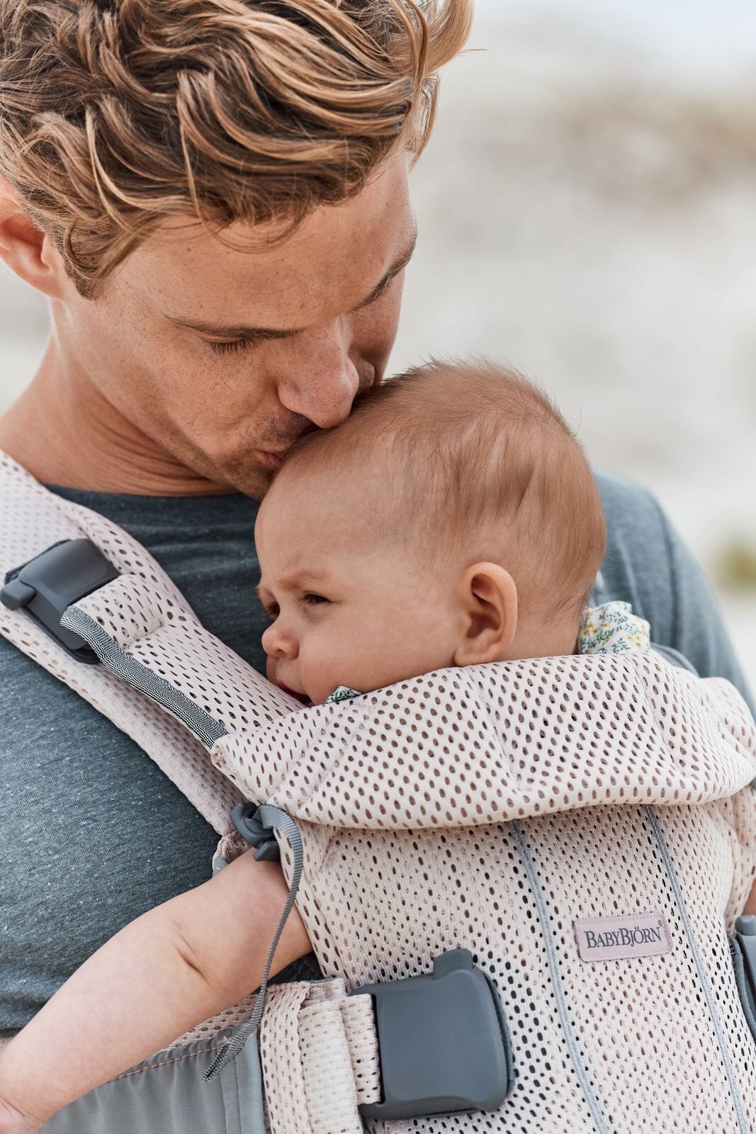 BabyBjorn Baby Carrier One & One Air with Carrier Cover - Ergonomic, Adjustable Infant Carrier for Newborns to Toddlers - Perfect for Hiking, Travel & Everyday Use